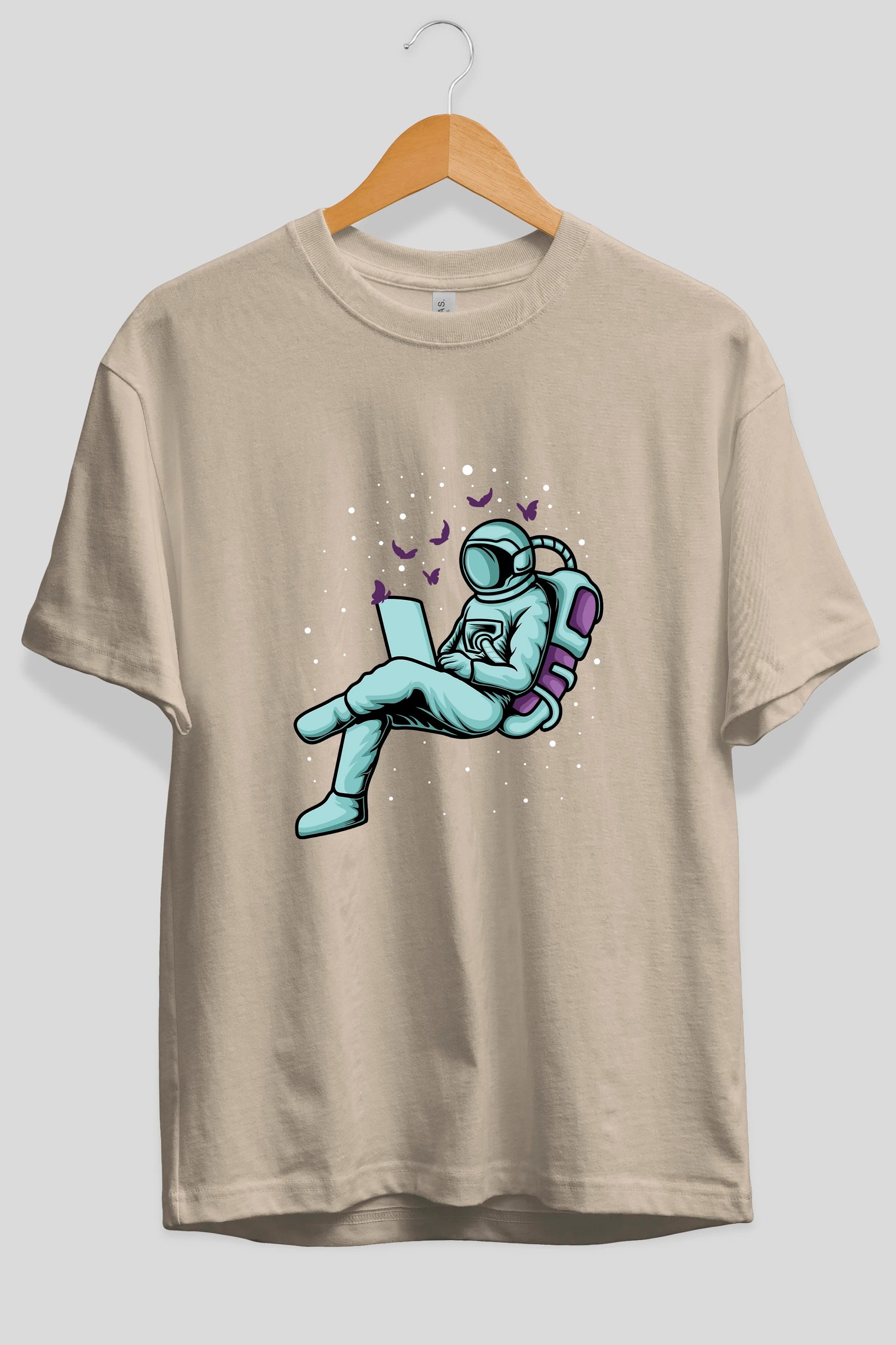 Work with Butterflies in Space Ön Baskılı Oversize t-shirt Erkek Kadın Unisex