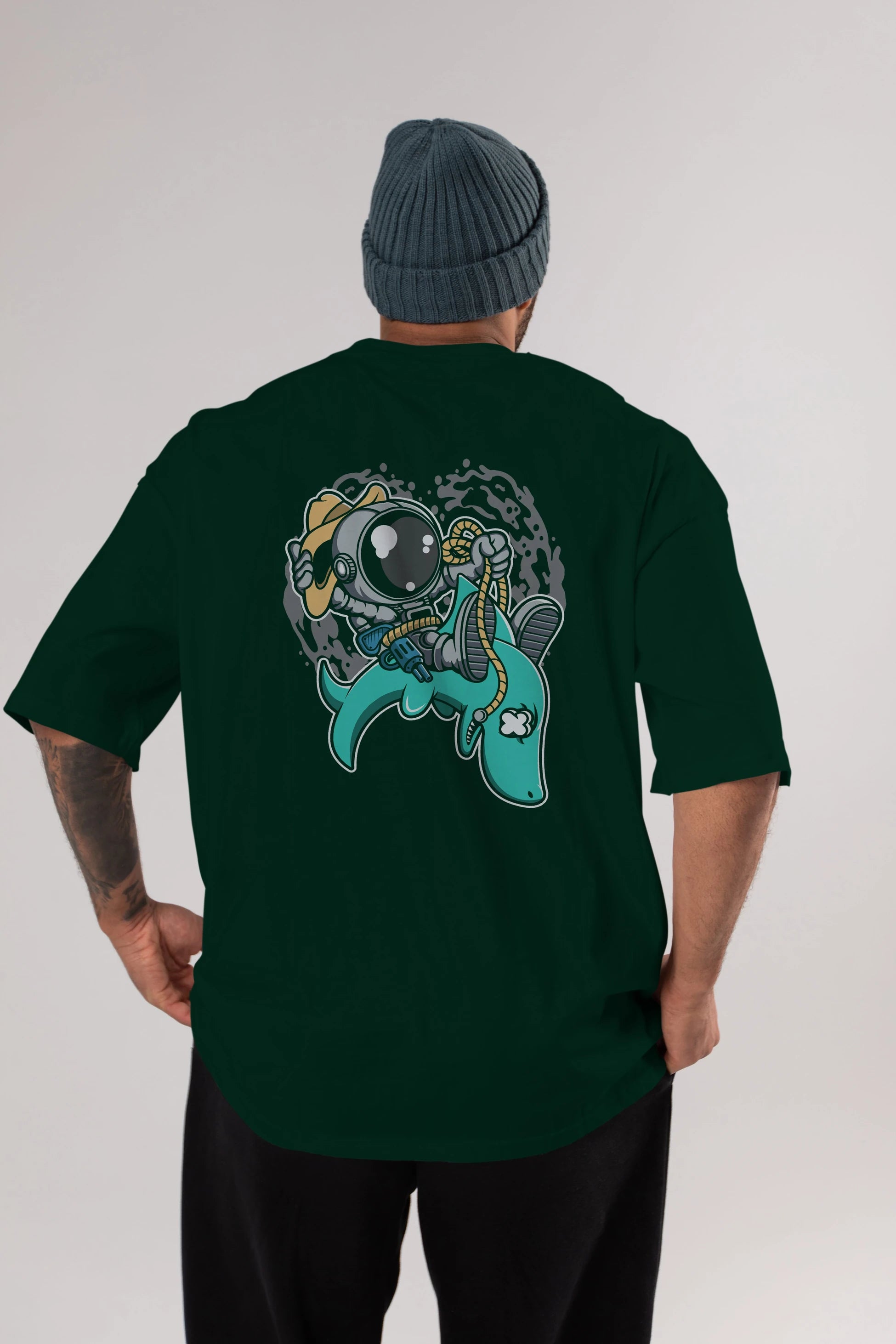 Astronaut Riding Shark Arka Baskılı Oversize t-shirt Erkek Kadın Unisex