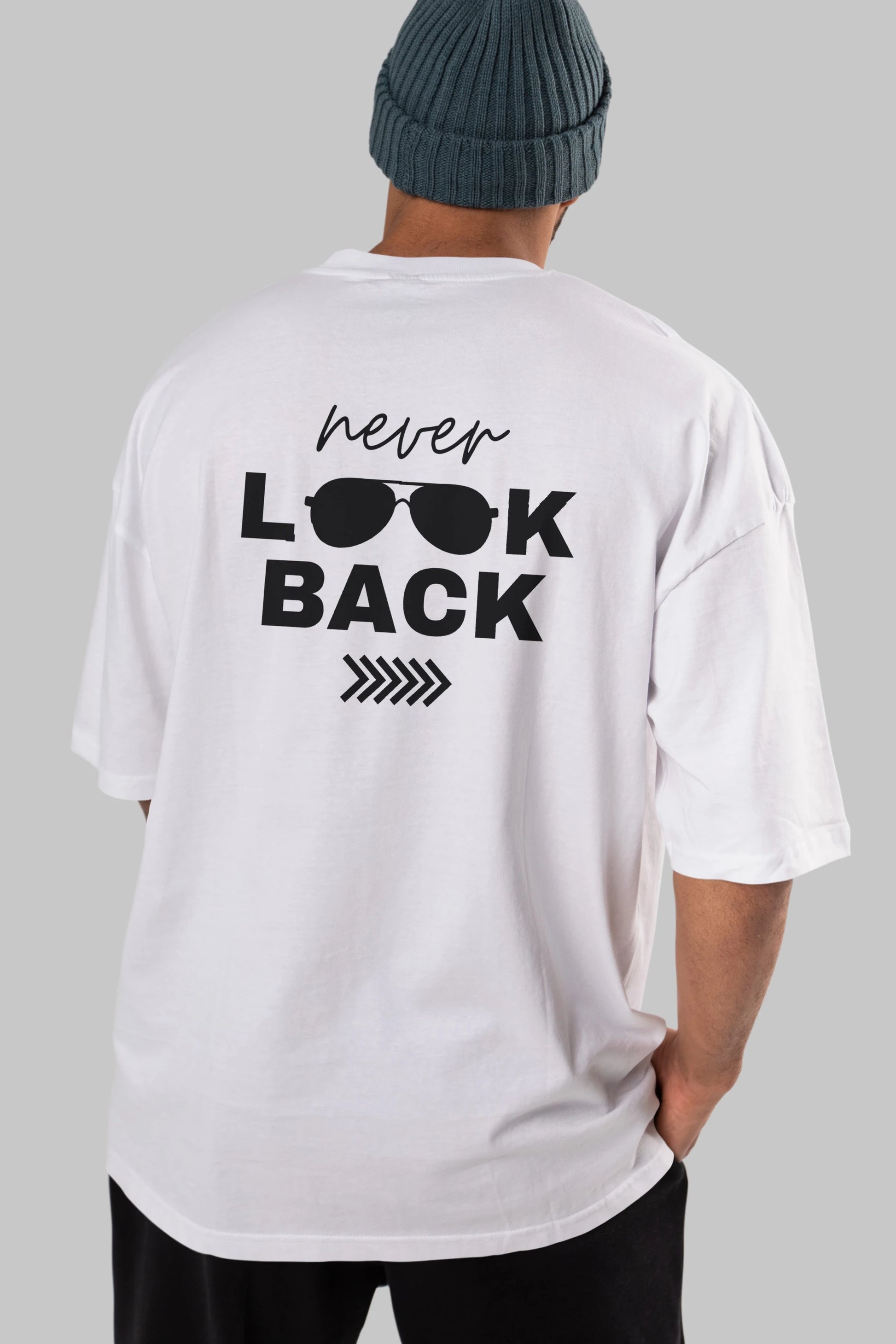 Never Look Back Yazılı Arka Baskılı Oversize t-shirt Erkek Kadın Unisex