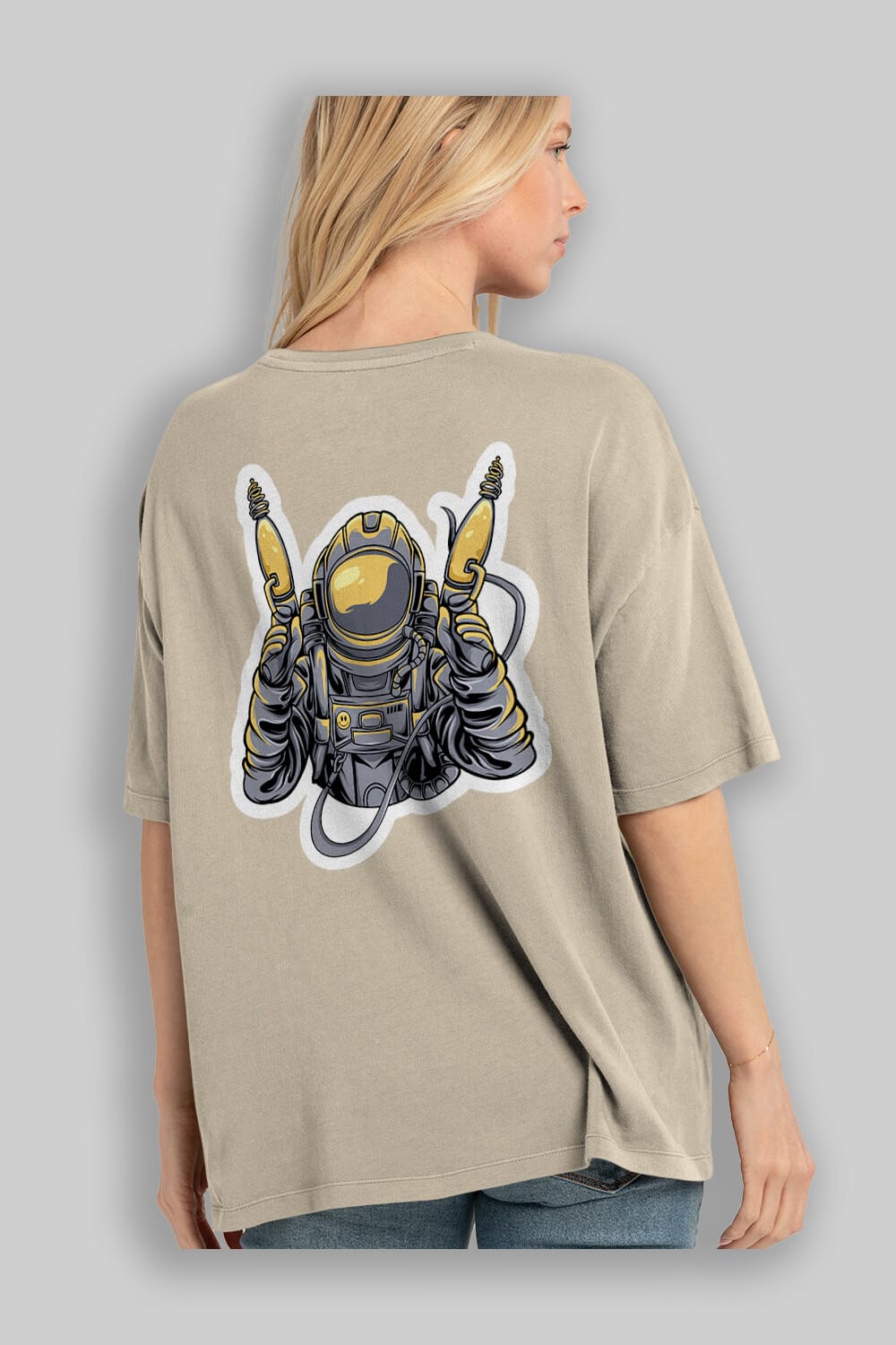 Alien Hunter Sticker Arka Baskılı Oversize t-shirt Erkek Kadın Unisex