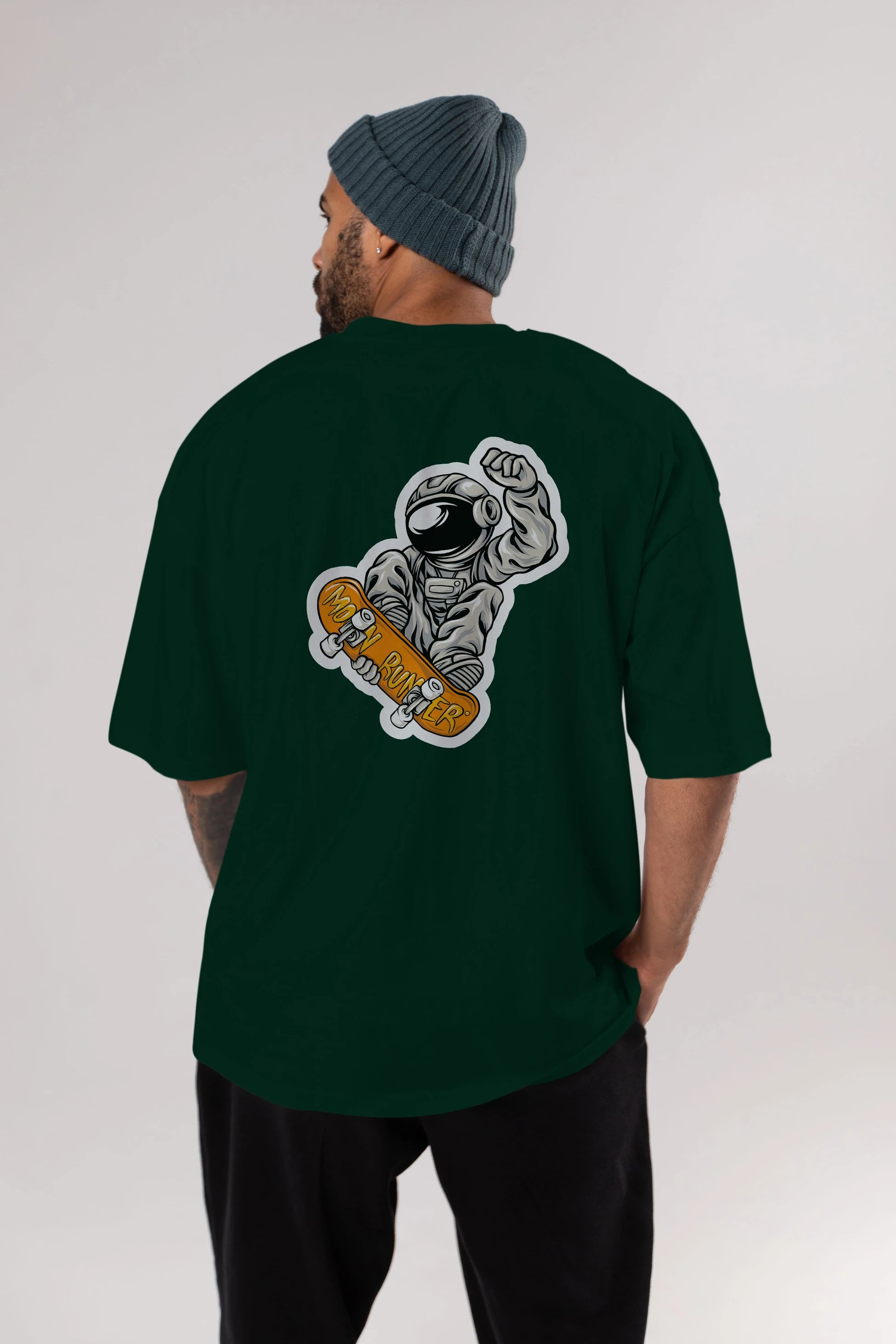 Moon Runner Sticker Arka Baskılı Oversize t-shirt Erkek Kadın Unisex