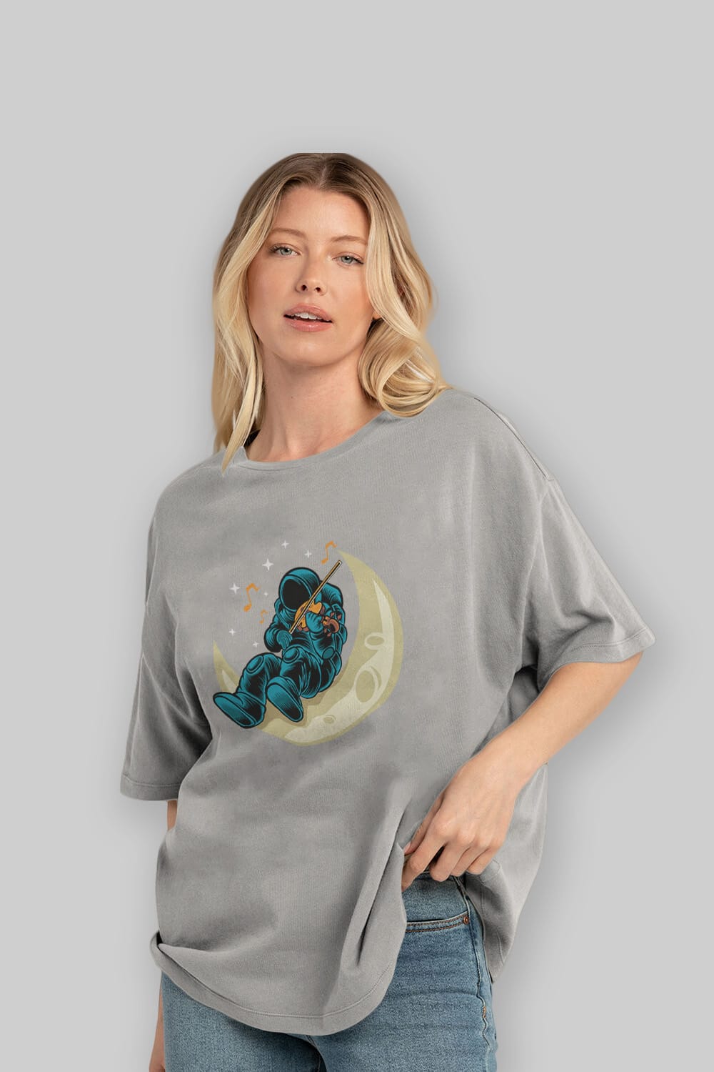 Playing Vionist in Space Ön Baskılı Oversize t-shirt Erkek Kadın Unisex