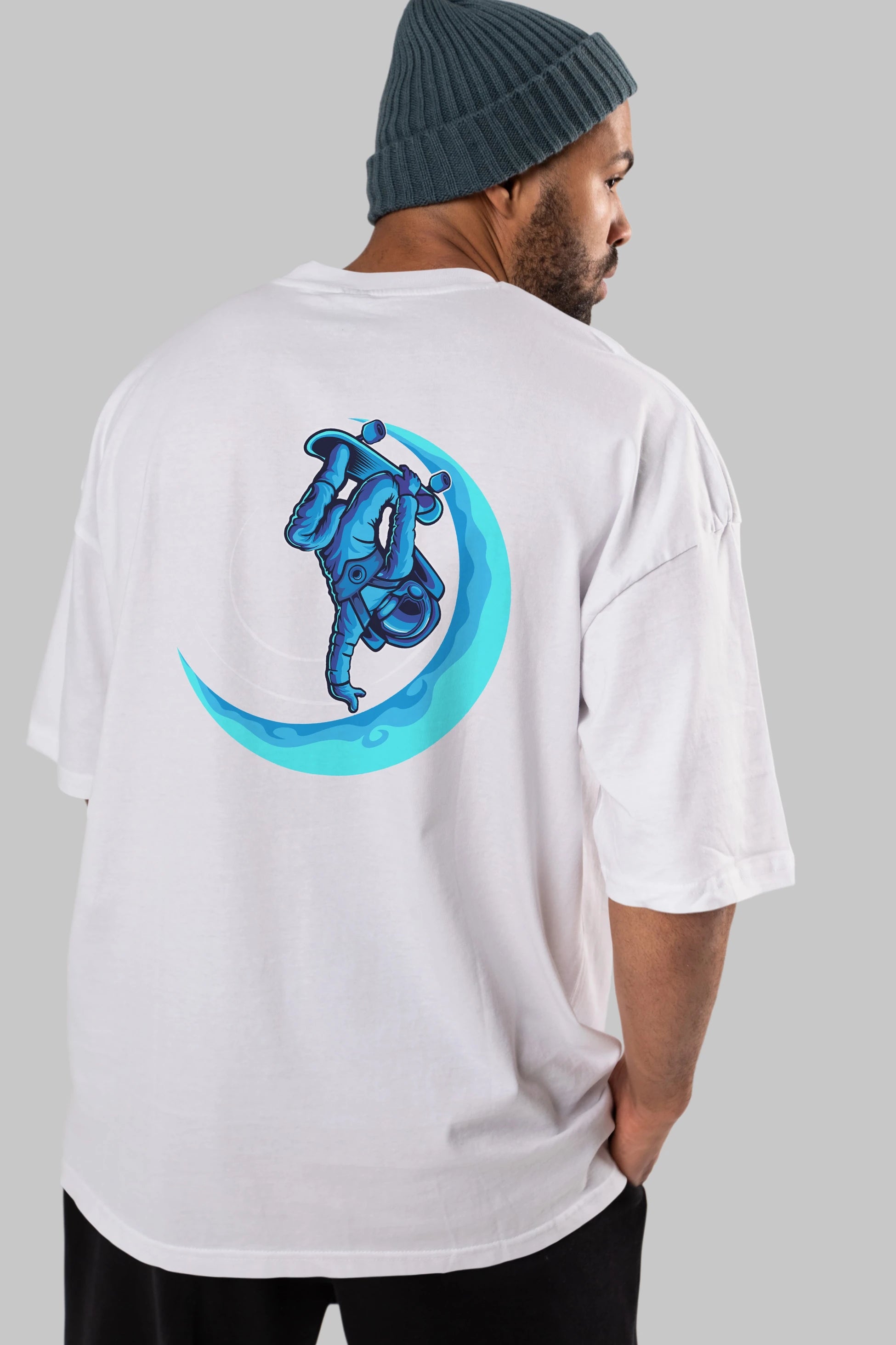 Skating on the moon Arka Baskılı Oversize t-shirt Erkek Kadın Unisex