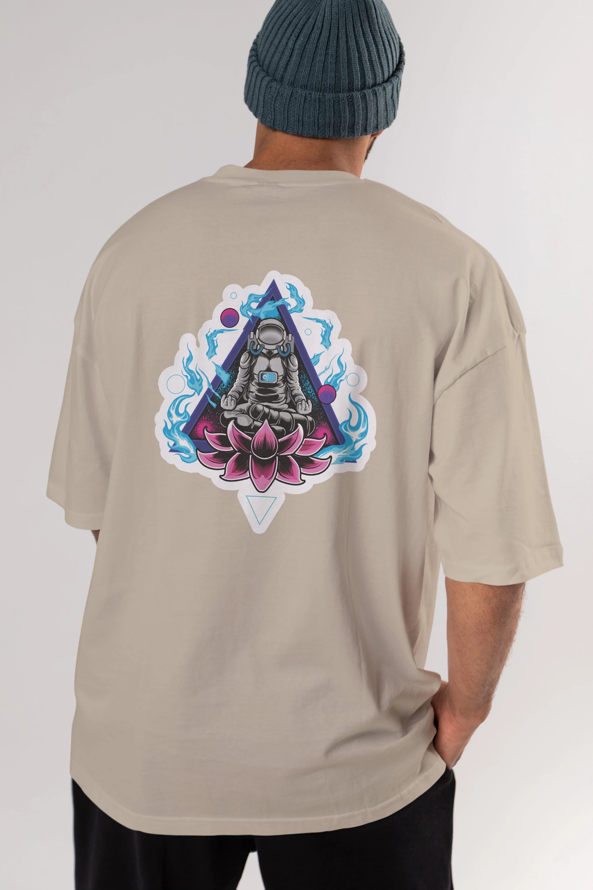 Astronaut Meditation Sticker Arka Baskılı Oversize t-shirt Erkek Kadın Unisex