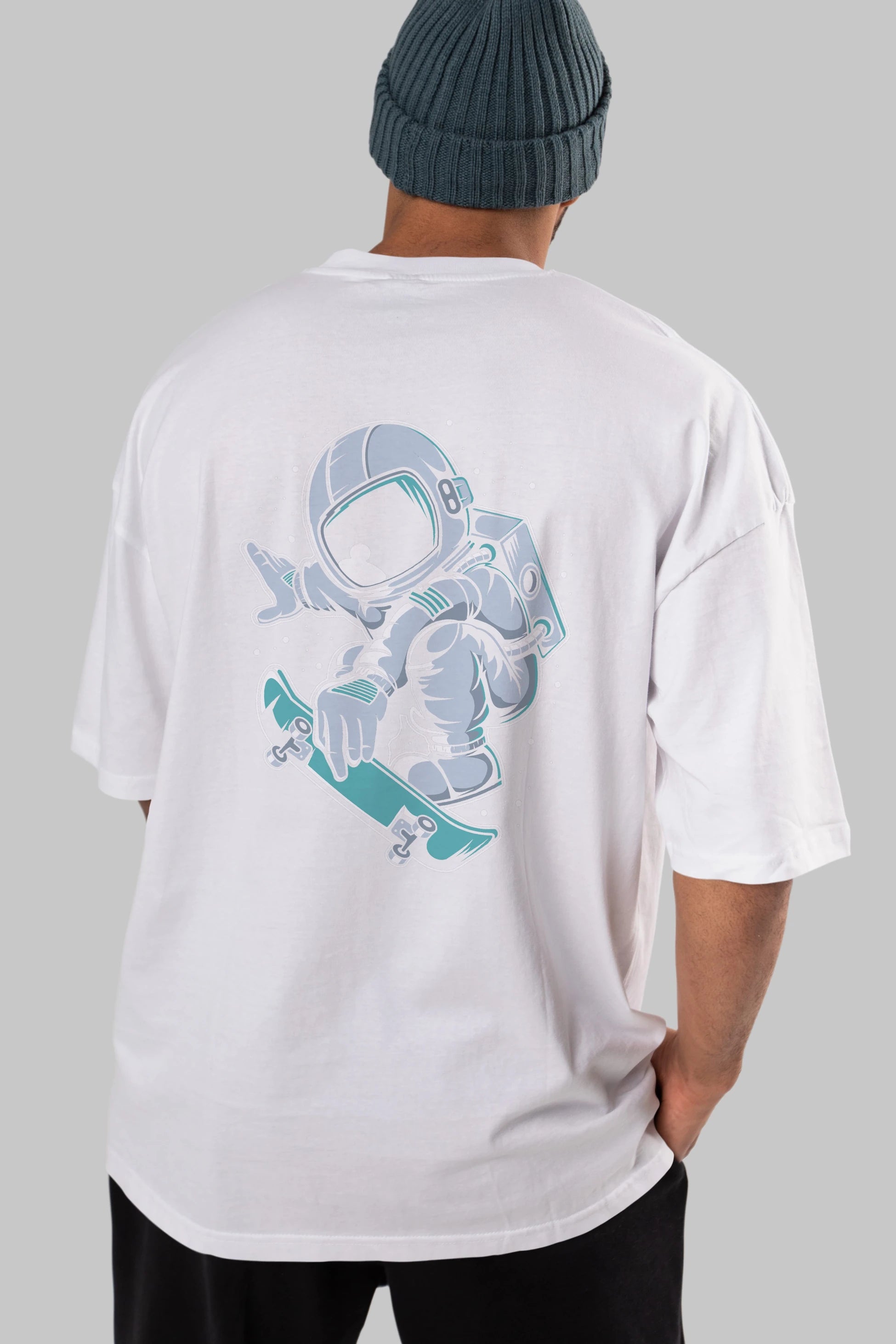 Astronaut Skateboard Jump Arka Baskılı Oversize t-shirt Erkek Kadın Unisex