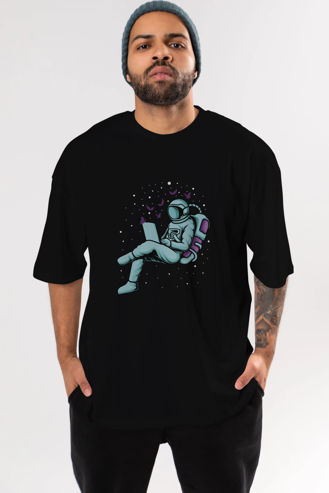 Work with Butterflies in Space Ön Baskılı Oversize t-shirt Erkek Kadın Unisex