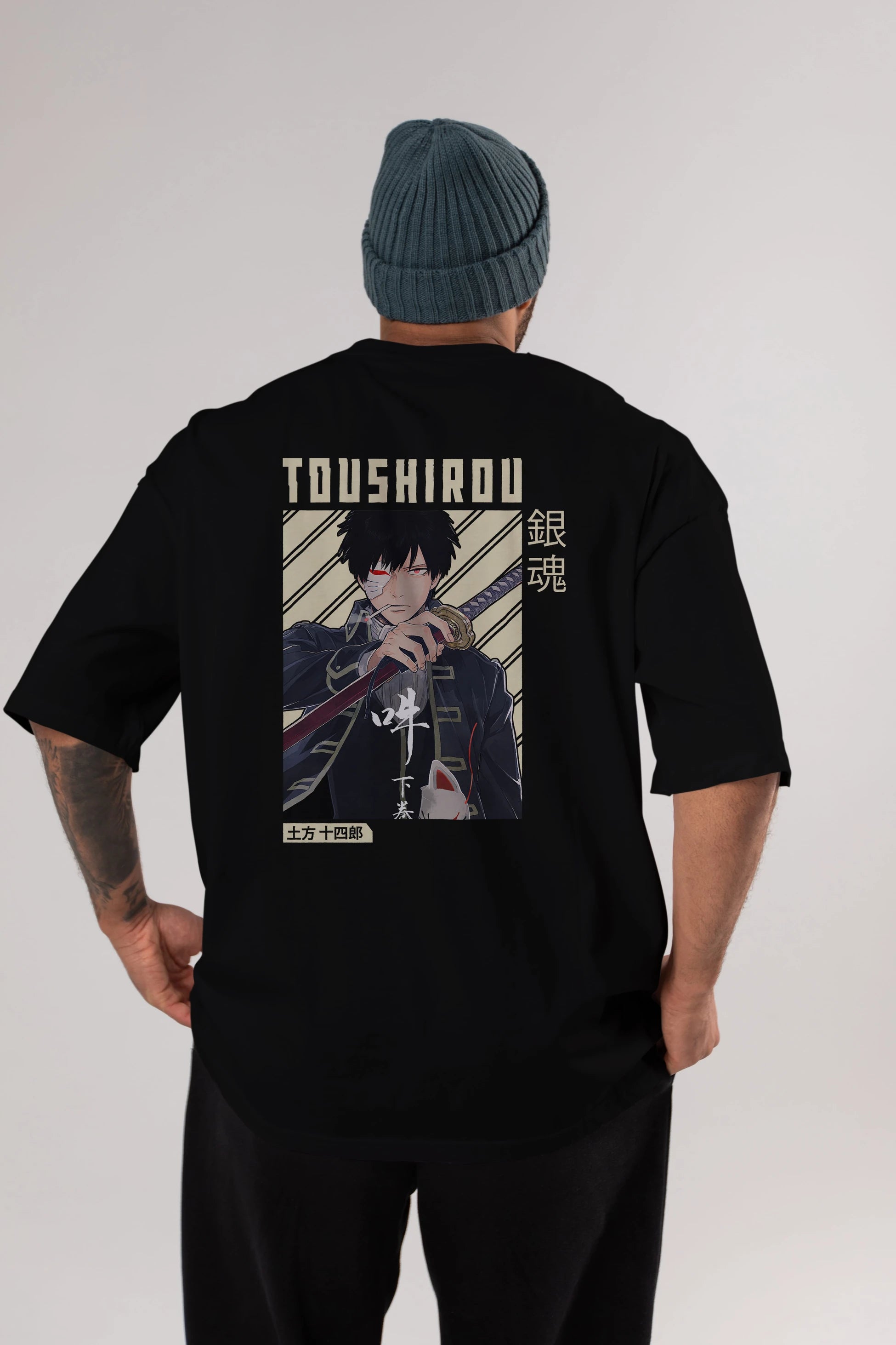 Toushirou Hijikata Anime Arka Baskılı Oversize t-shirt Erkek Kadın Unisex