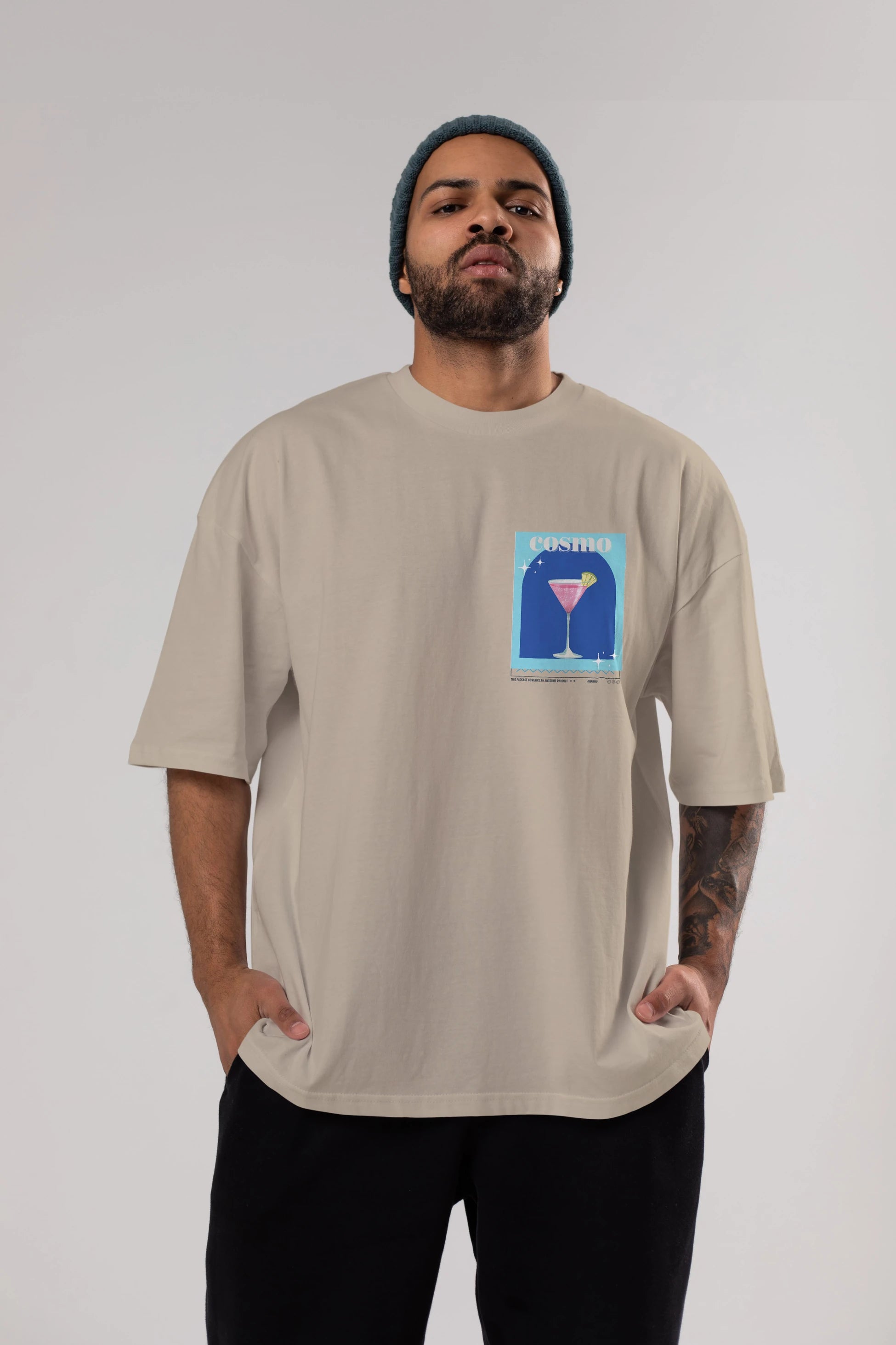 Cosmopolitan 2 Ön Sol Baskılı Oversize t-shirt Erkek Kadın Unisex %100 Pamuk Bisiklet Yaka tişort