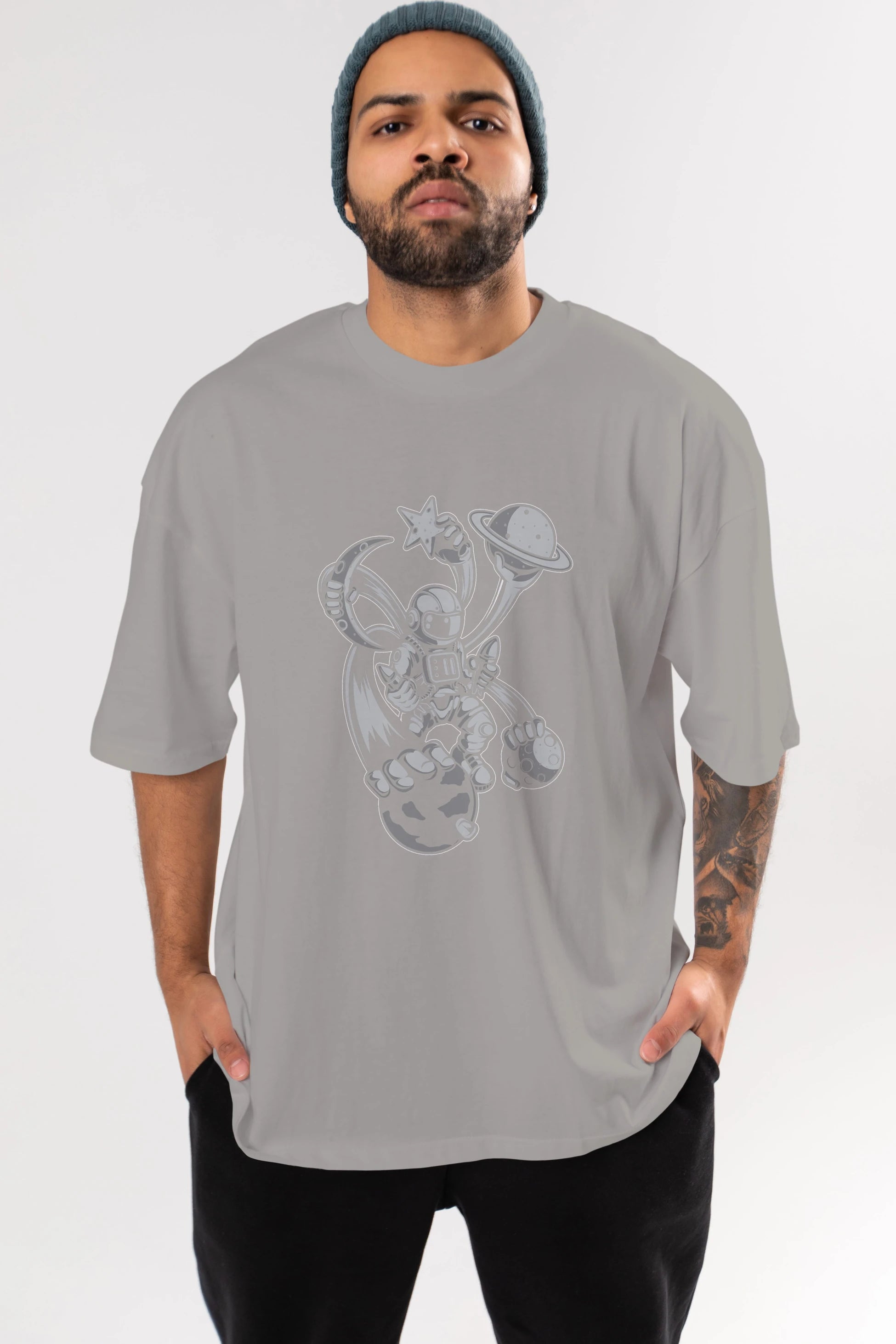 Astronaut Multiple Hands Ön Baskılı Oversize t-shirt Erkek Kadın Unisex