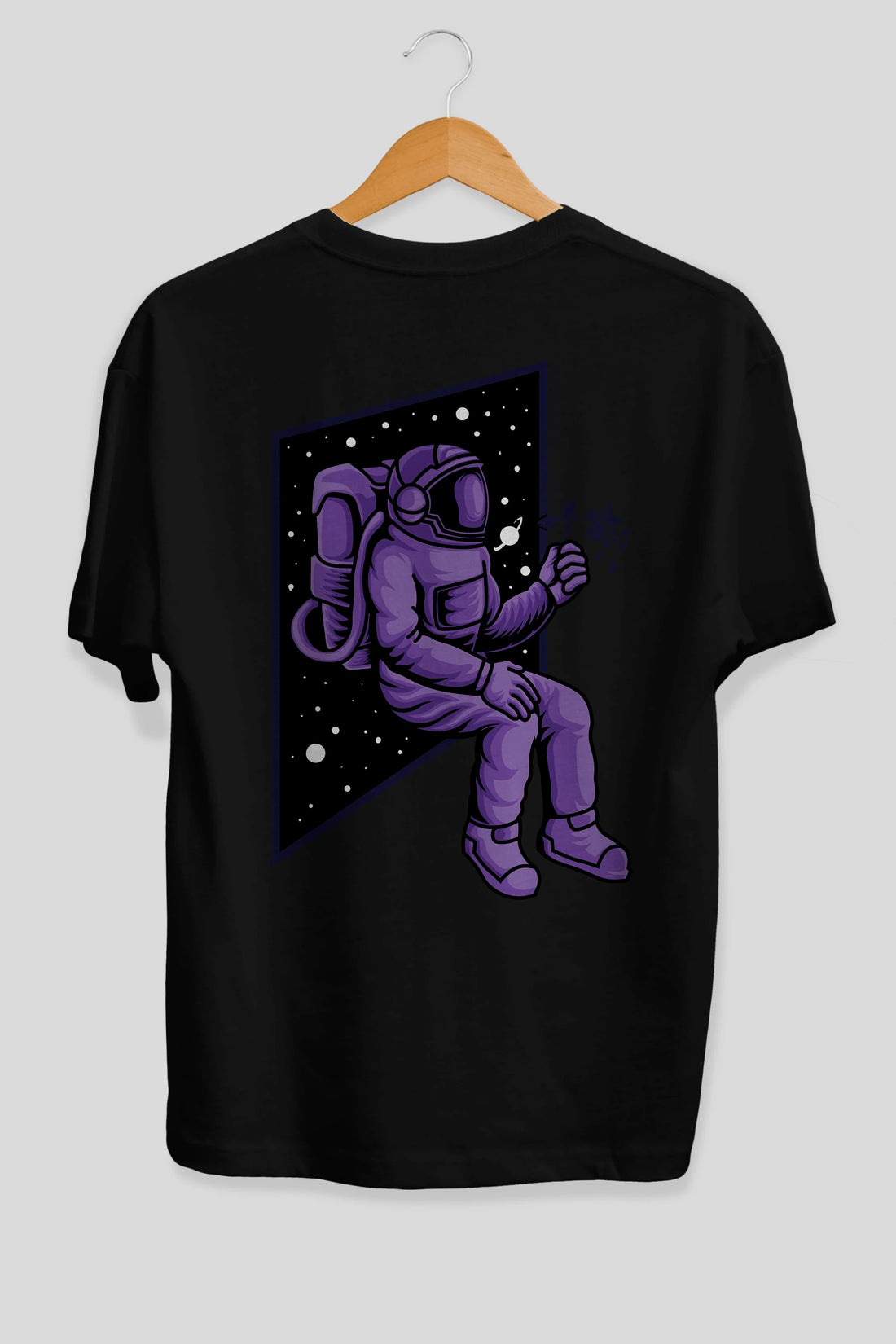Astronaut holding black rose Arka Baskılı Oversize t-shirt Erkek Kadın Unisex