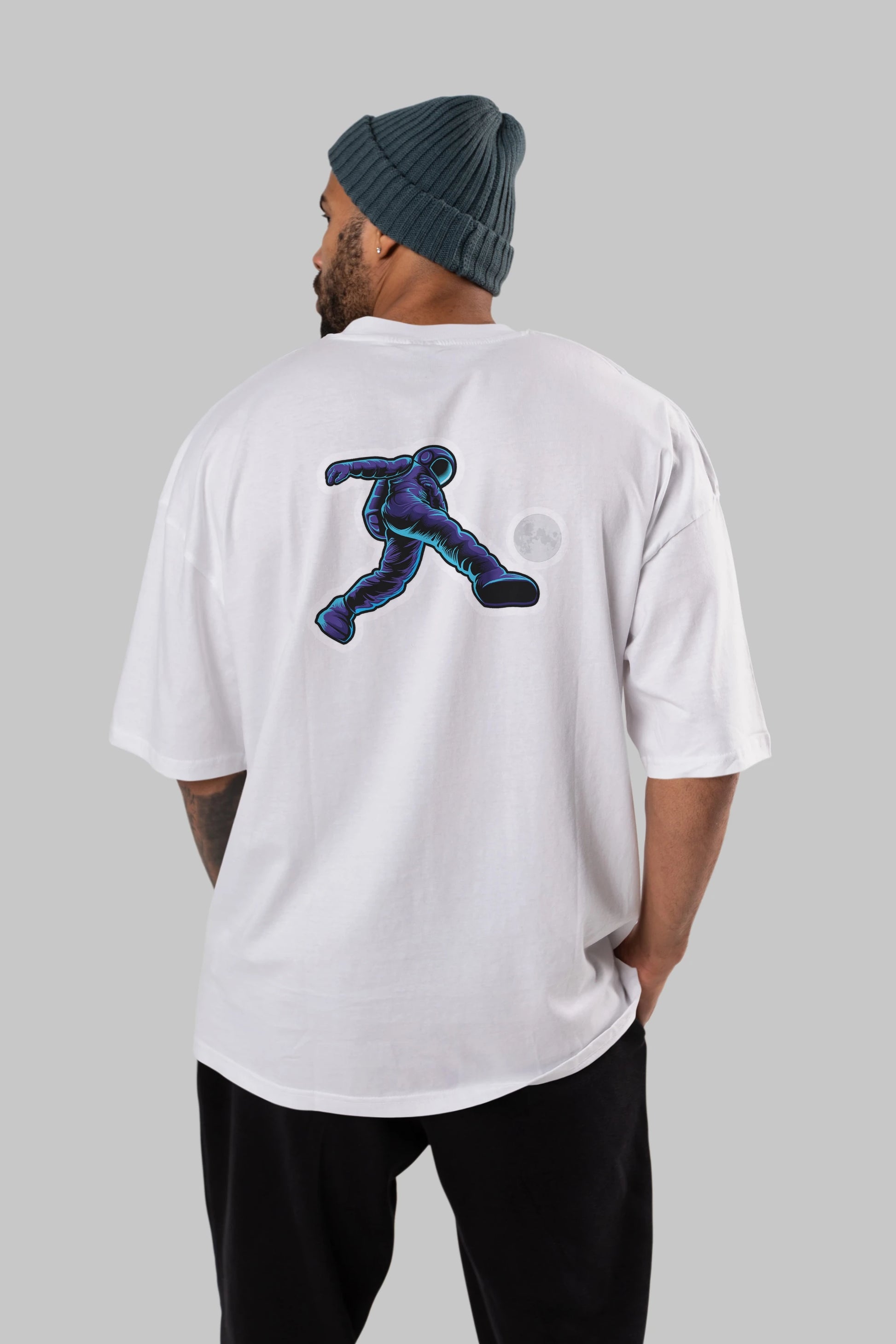 Astroball in Space Sticker Arka Baskılı Oversize t-shirt Erkek Kadın Unisex