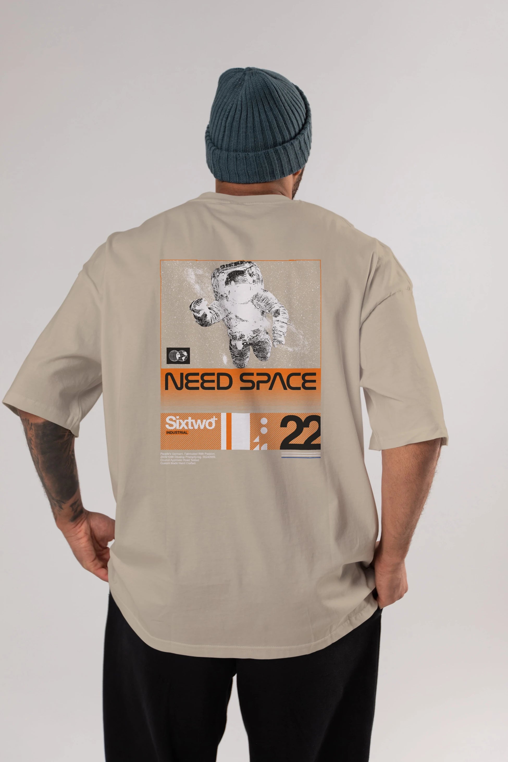 Need Space Arka Baskılı Oversize t-shirt Erkek Kadın Unisex