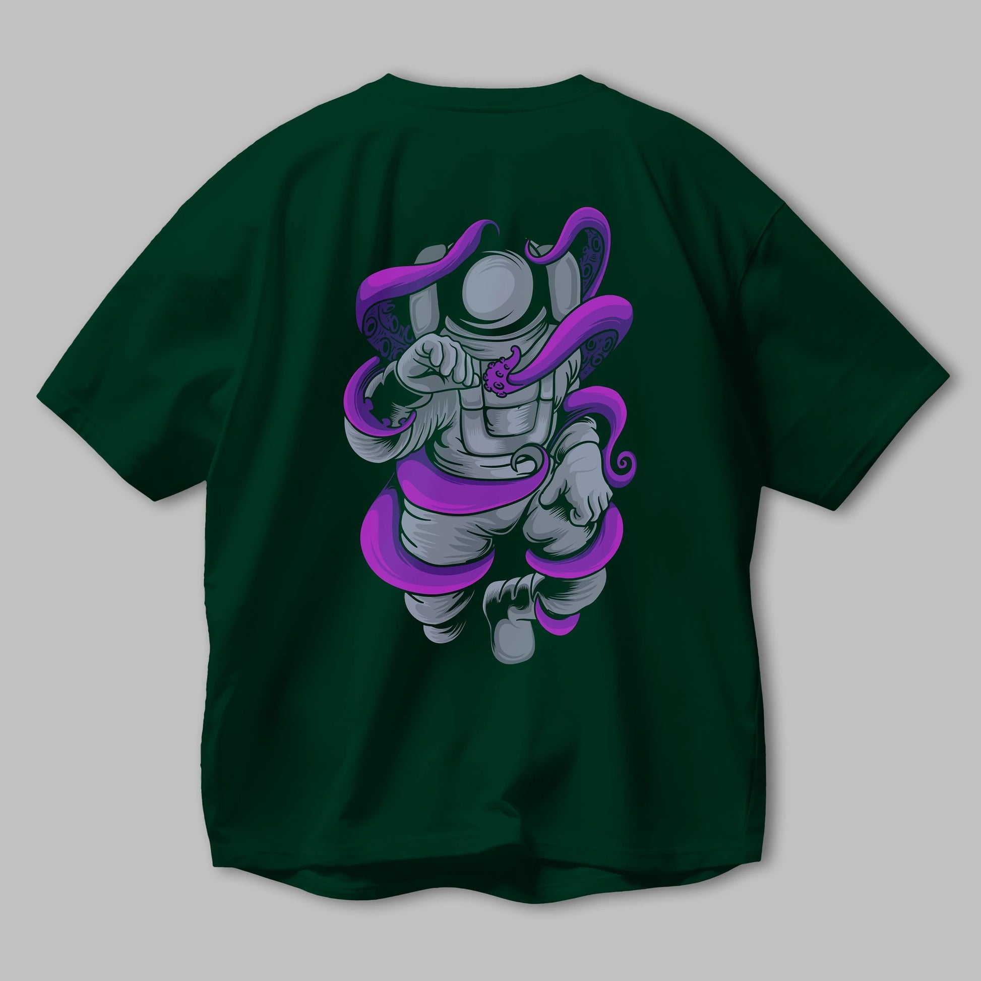 Astronaut fighting octopus Arka Baskılı Oversize t-shirt Erkek Kadın Unisex