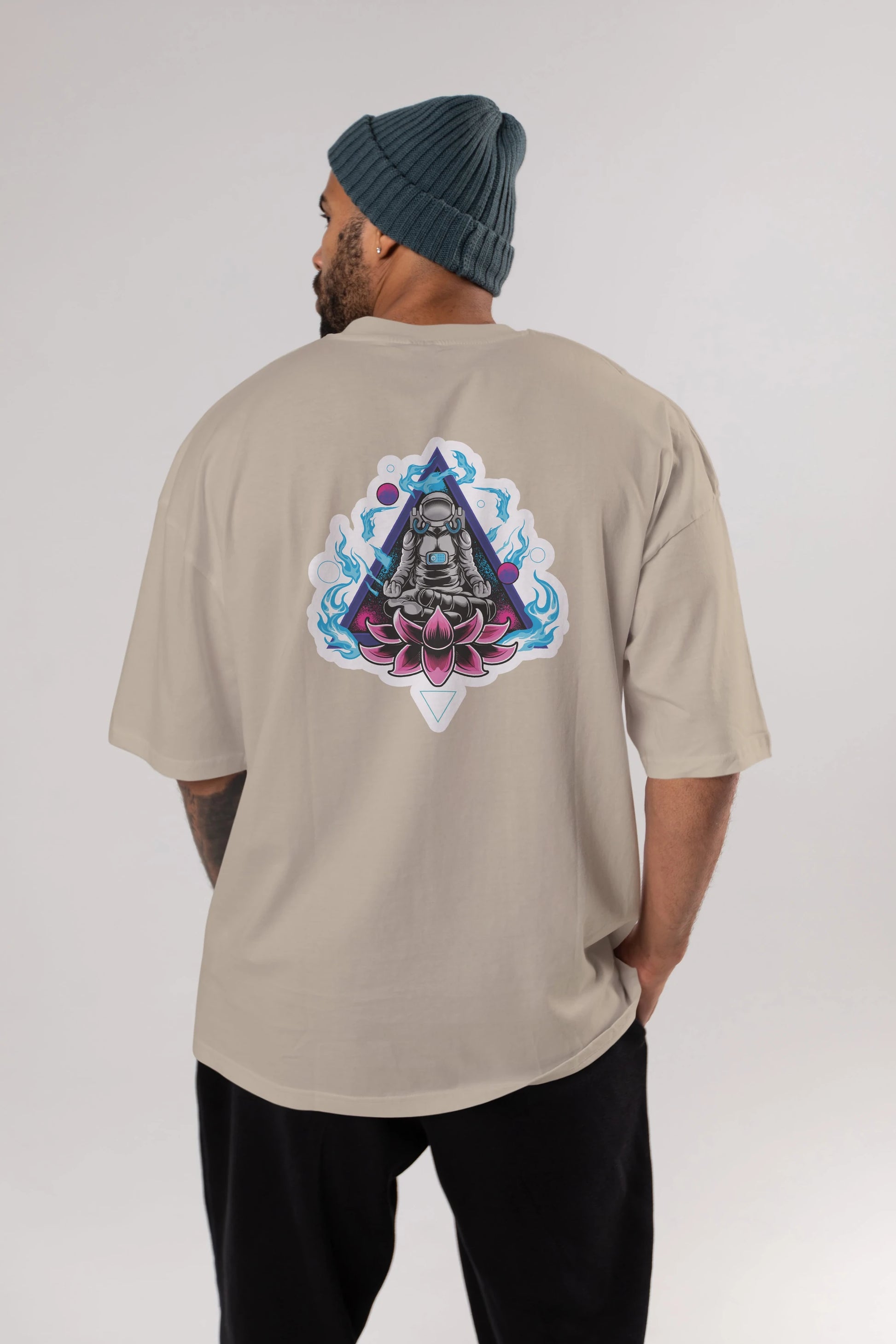 Astronaut Meditation Sticker Arka Baskılı Oversize t-shirt Erkek Kadın Unisex