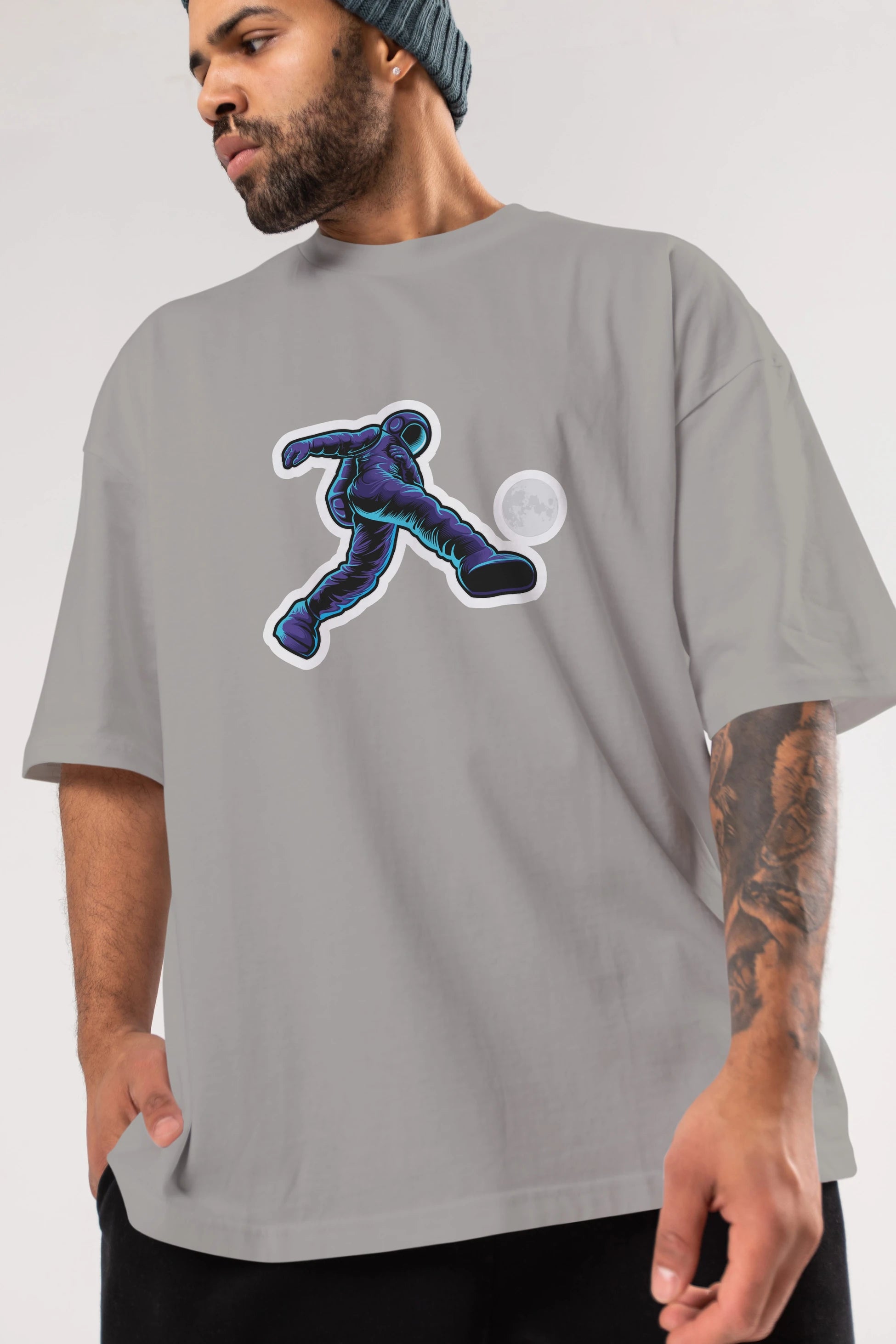 Astroball in Space Sticker Ön Baskılı Oversize t-shirt Erkek Kadın Unisex
