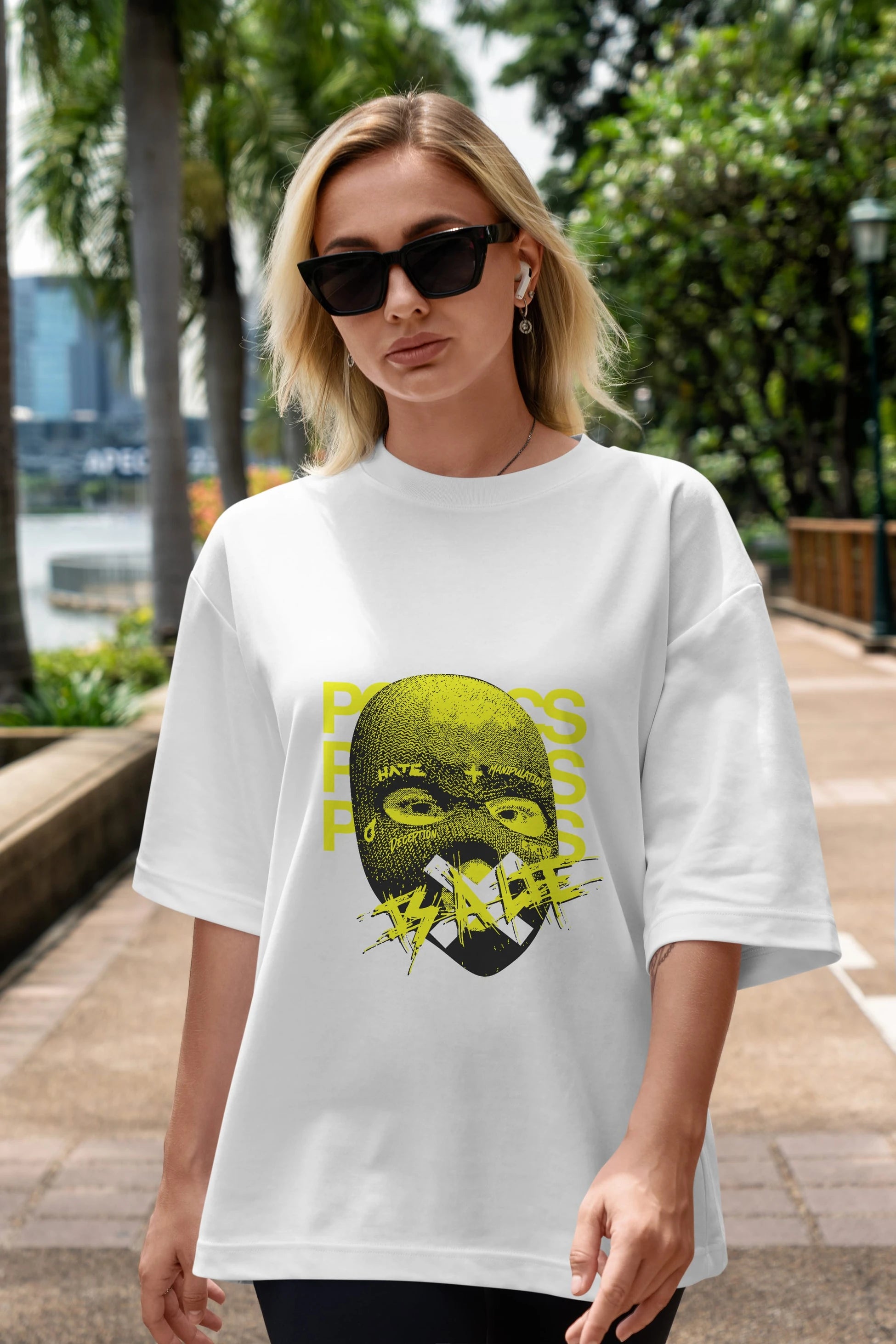Politics is a Lie Ön Baskılı Oversize t-shirt Erkek Kadın Unisex