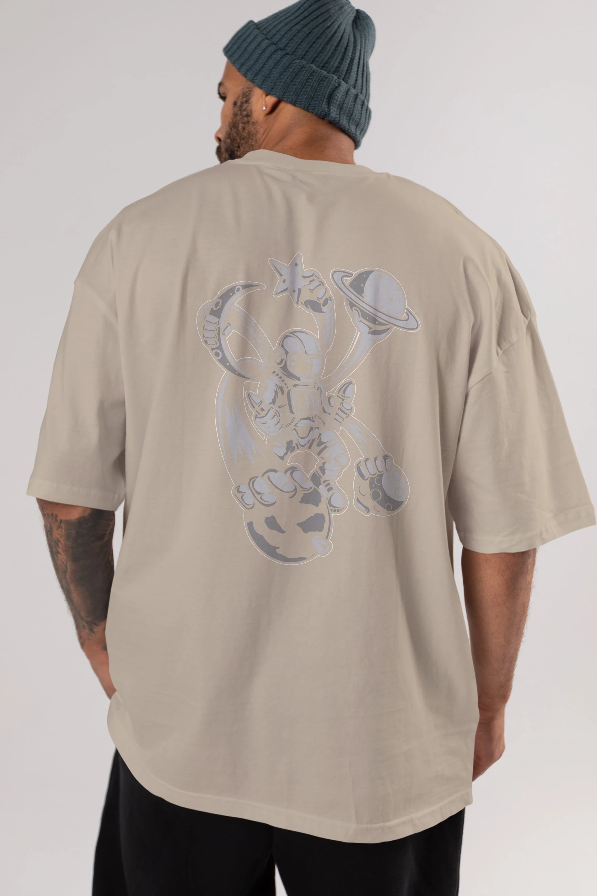 Astronaut Multiple Hands Arka Baskılı Oversize t-shirt Erkek Kadın Unisex