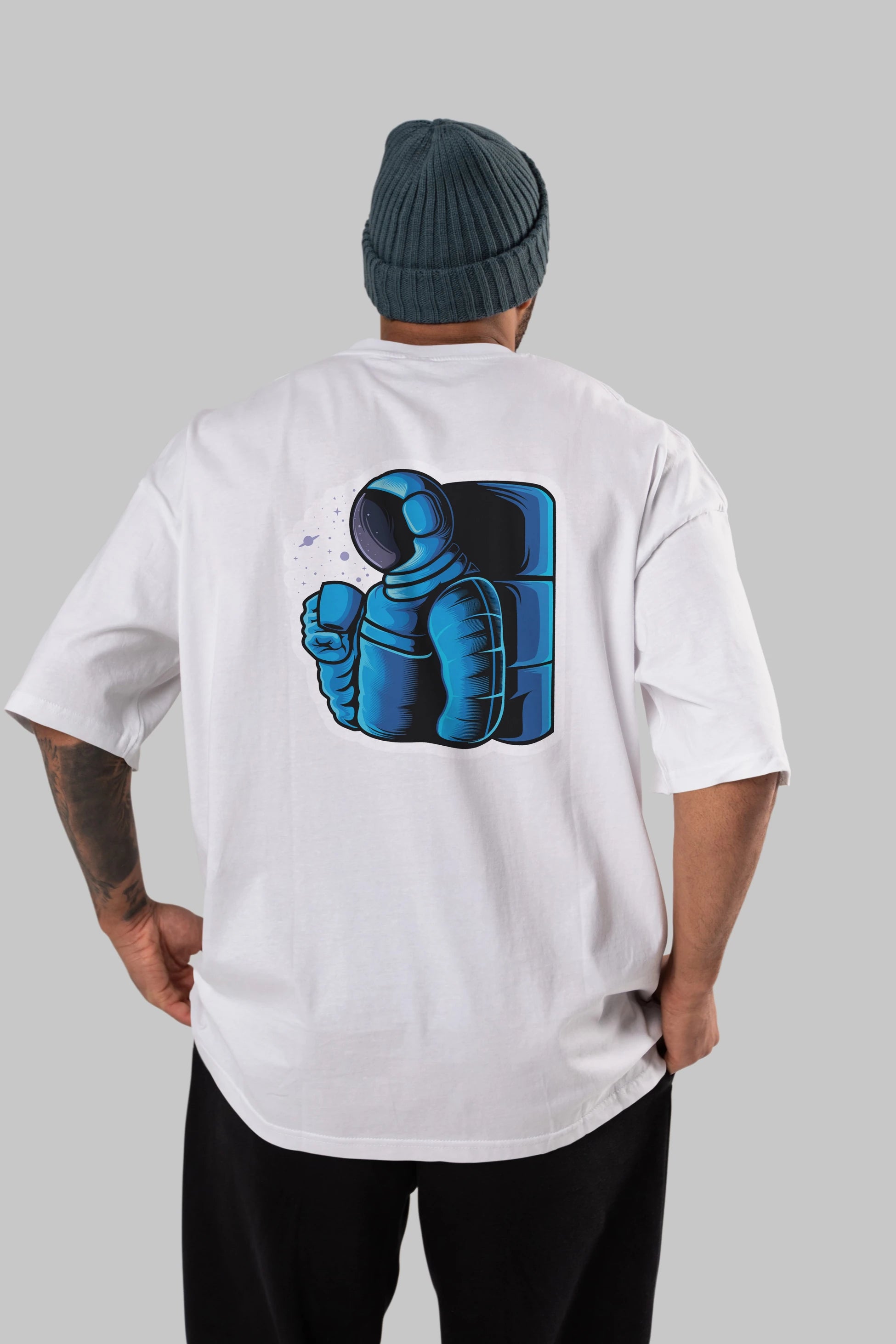 Drinking coffee in space sticker Arka Baskılı Oversize t-shirt Erkek Kadın Unisex