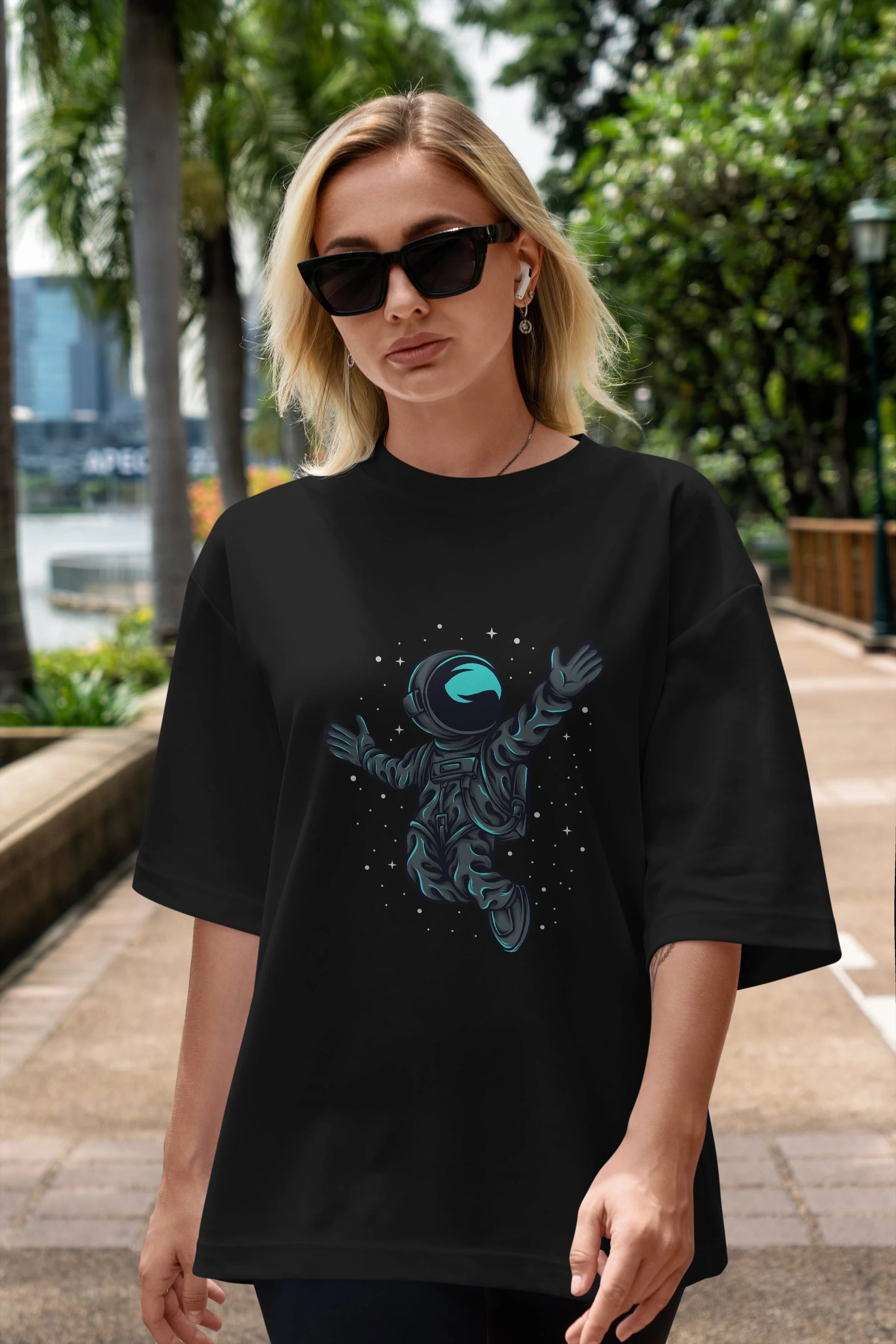 Happy Astronaut Ön Baskılı Oversize t-shirt Erkek Kadın Unisex