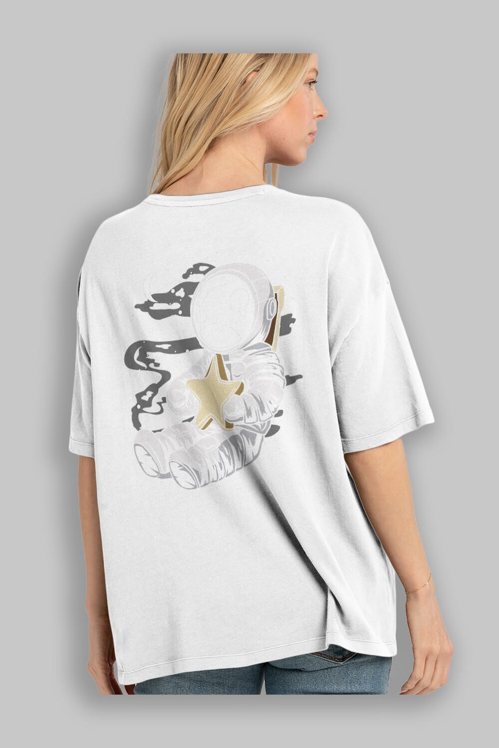 Astronaut Holding The Star Arka Baskılı Oversize t-shirt Erkek Kadın Unisex