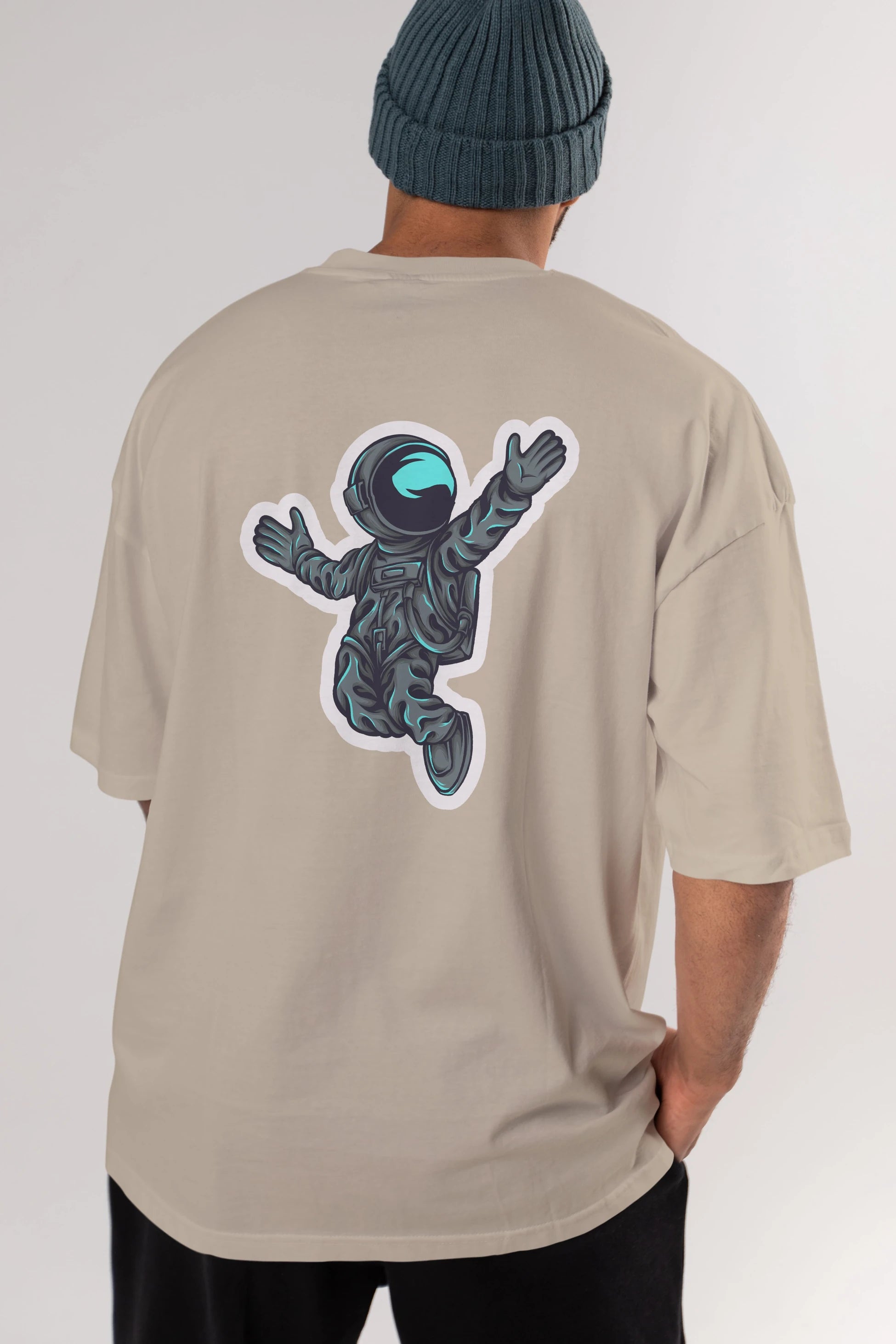 Happy Astronaut Sticker Arka Baskılı Oversize t-shirt Erkek Kadın Unisex