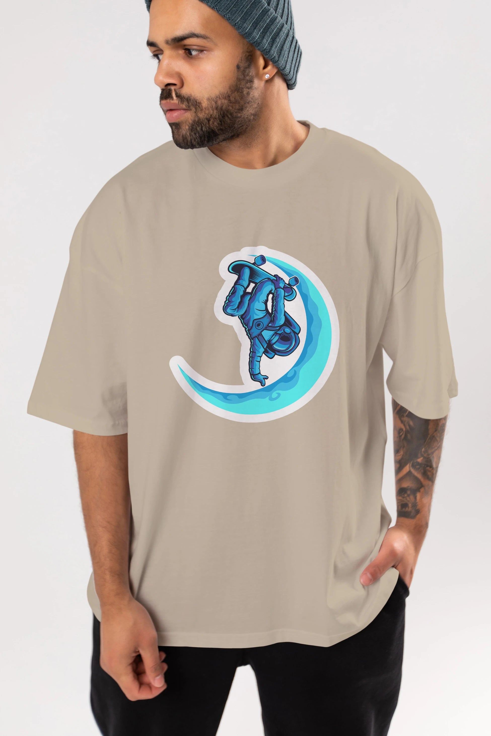 Skating on the moon sticker Ön Baskılı Oversize t-shirt Erkek Kadın Unisex