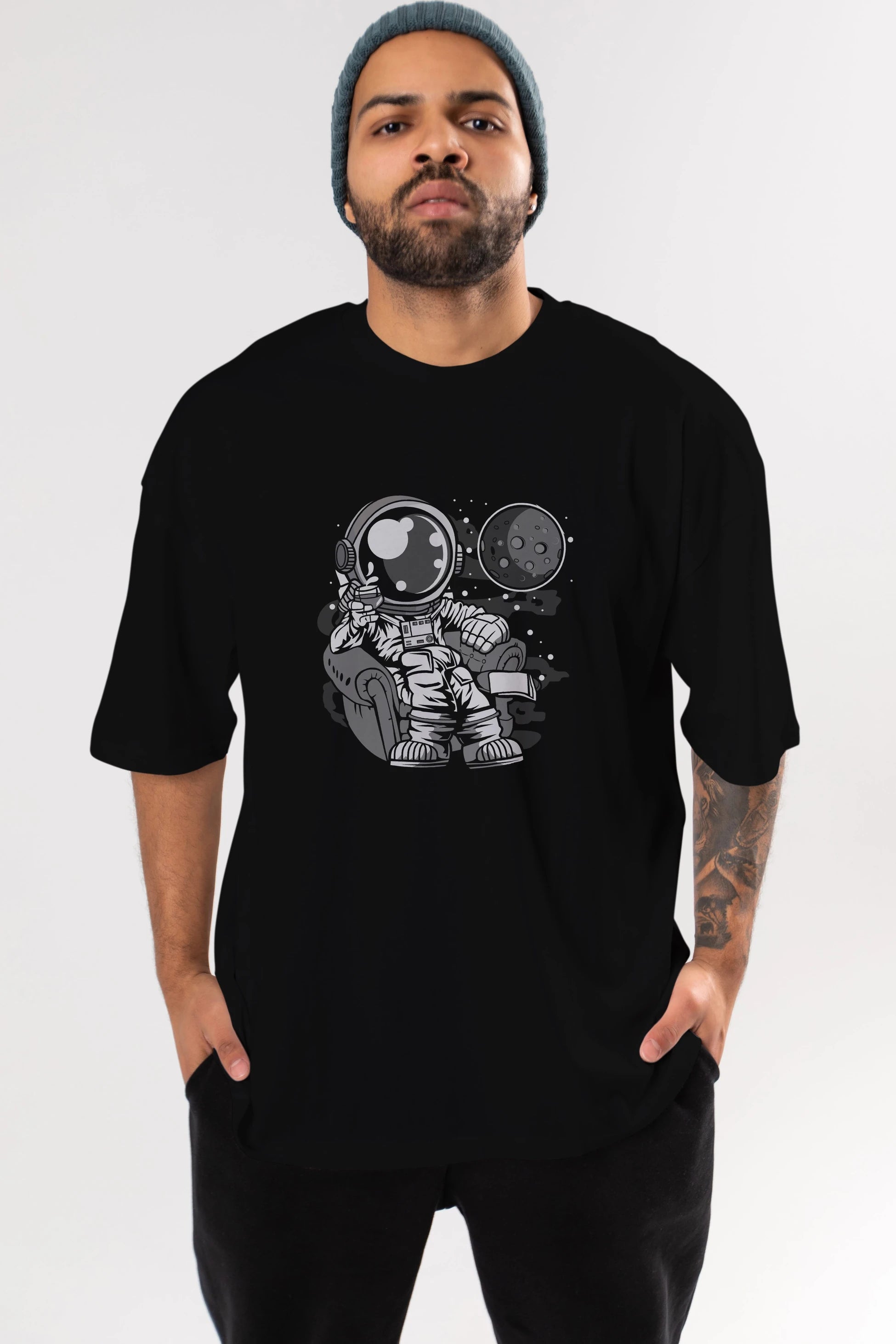 Astronaut Drinking And Relax Ön Baskılı Oversize t-shirt Erkek Kadın Unisex