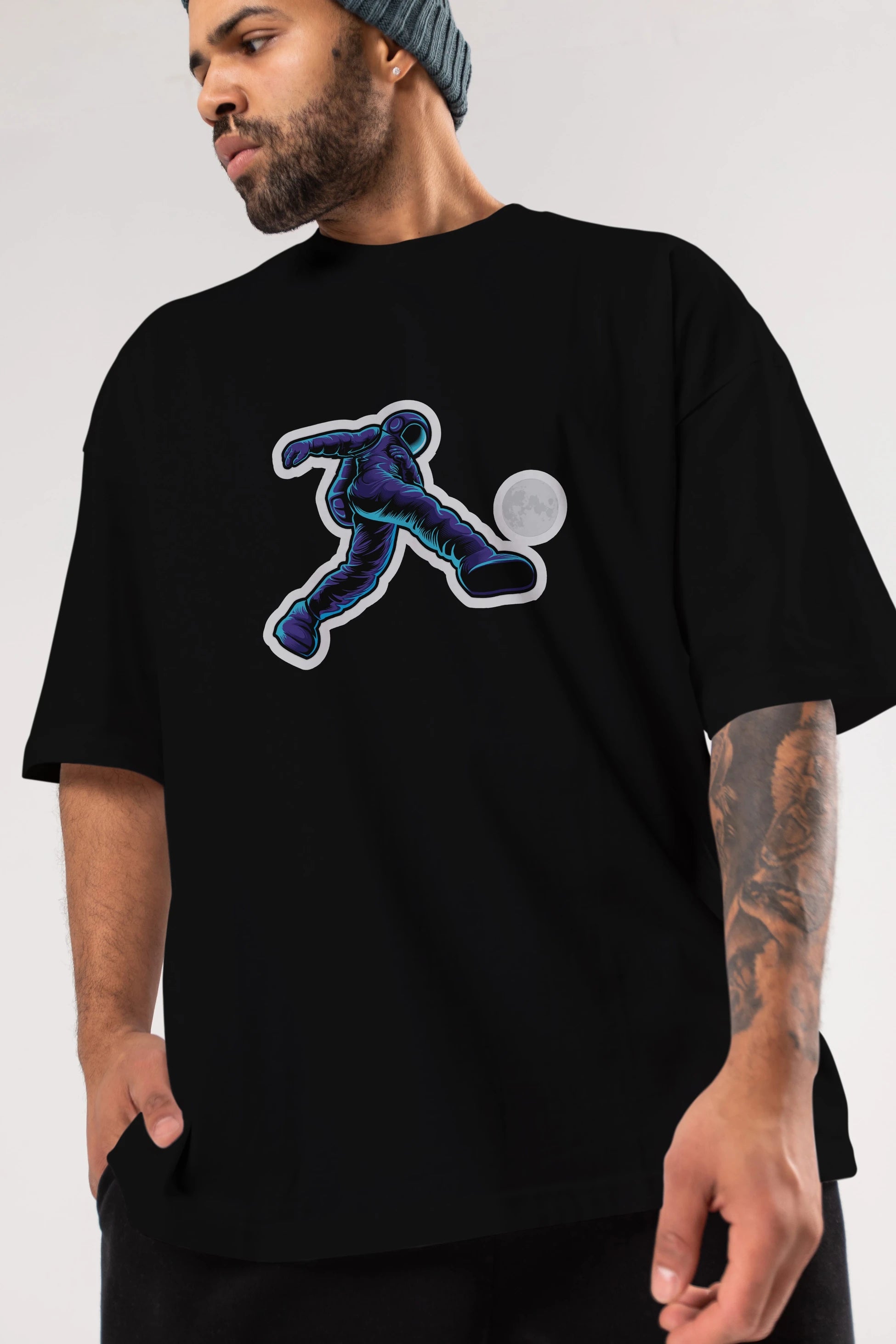 Astroball in Space Sticker Ön Baskılı Oversize t-shirt Erkek Kadın Unisex