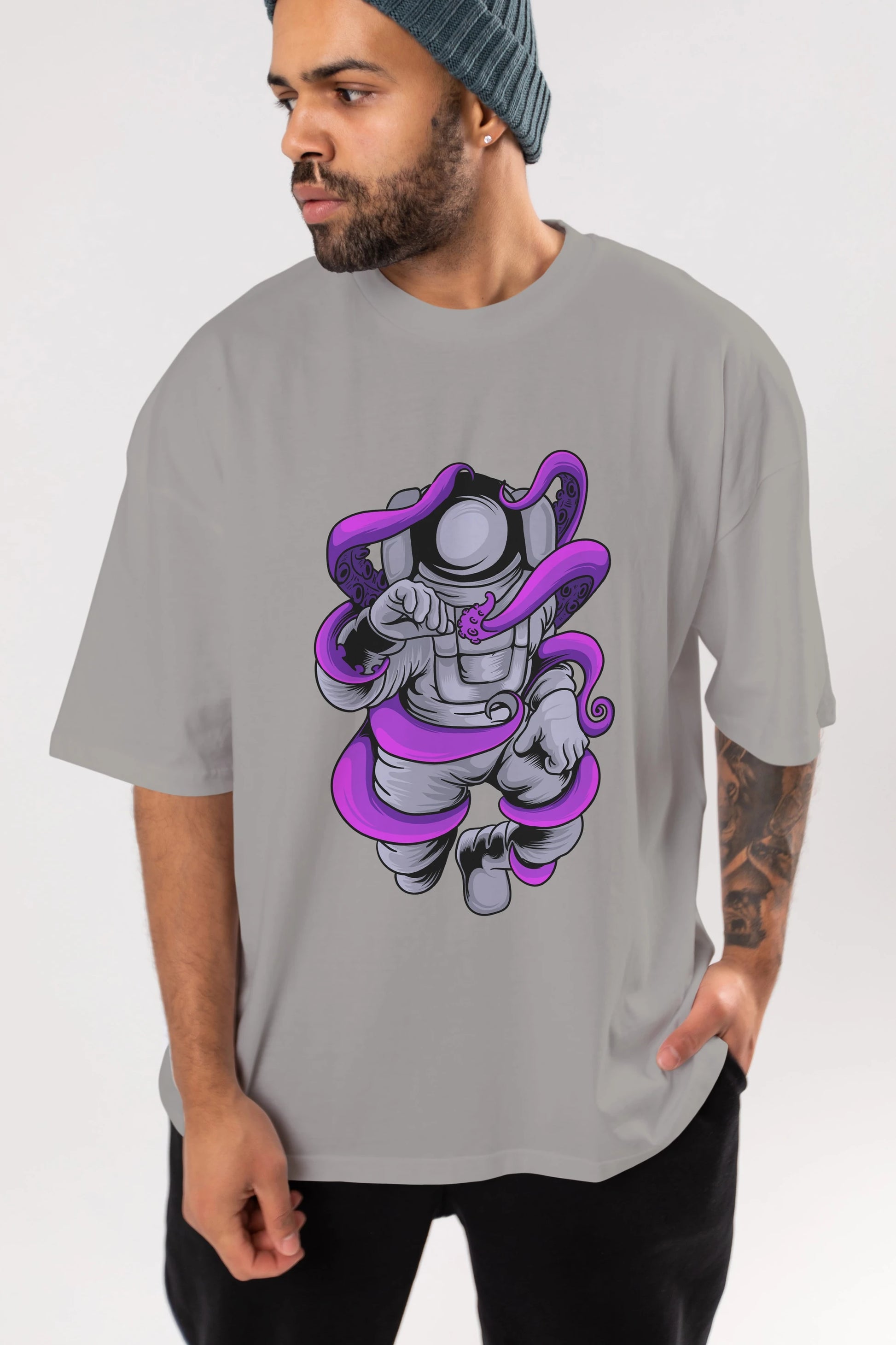 Astronaut fighting octopus Ön Baskılı Oversize t-shirt Erkek Kadın Unisex