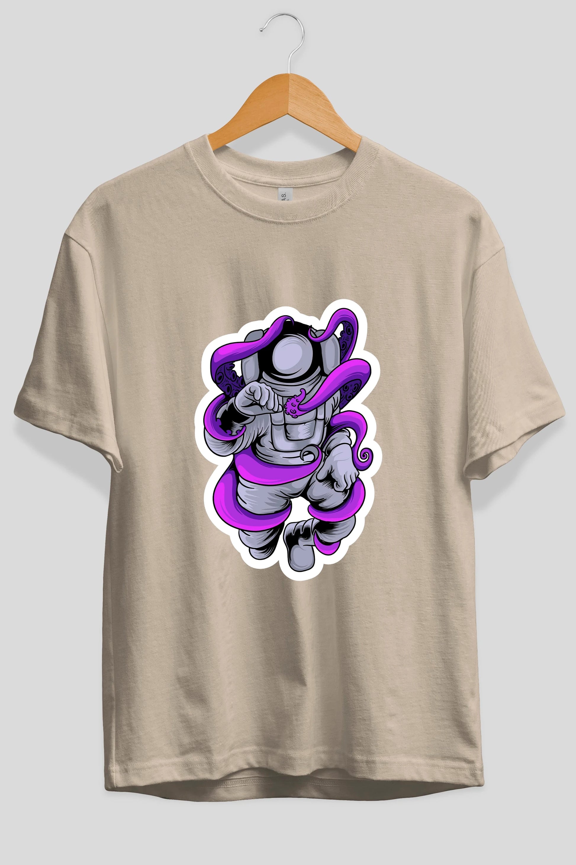 Astronaut fighting octopus sticker Ön Baskılı Oversize t-shirt Erkek Kadın Unisex