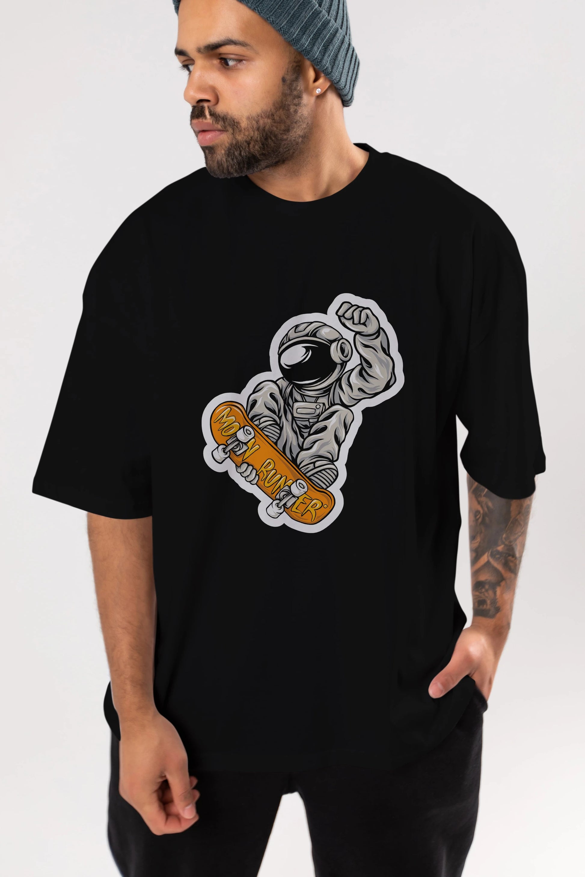 Moon Runner Sticker Ön Baskılı Oversize t-shirt Erkek Kadın Unisex