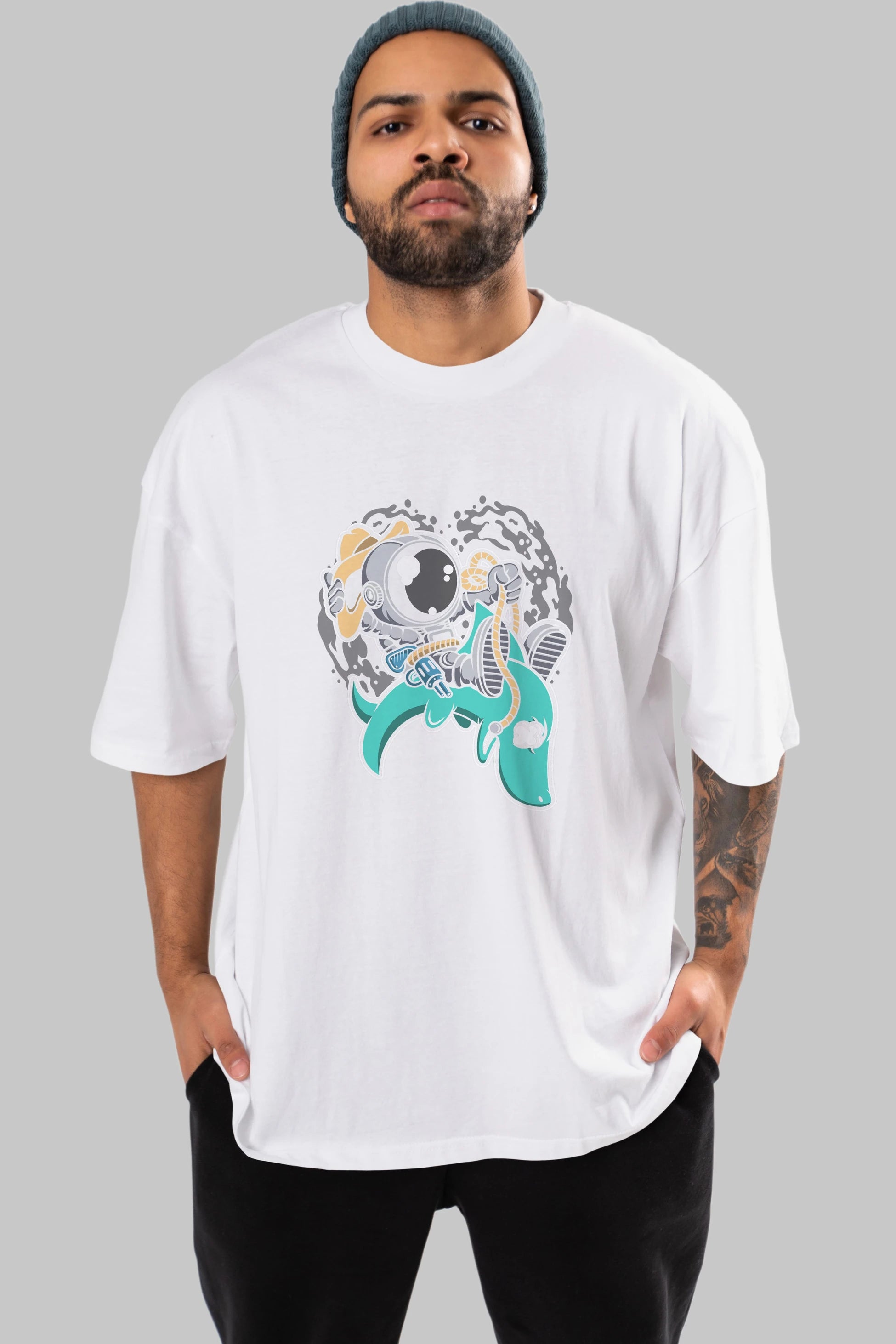 Astronaut Riding Shark Ön Baskılı Oversize t-shirt Erkek Kadın Unisex