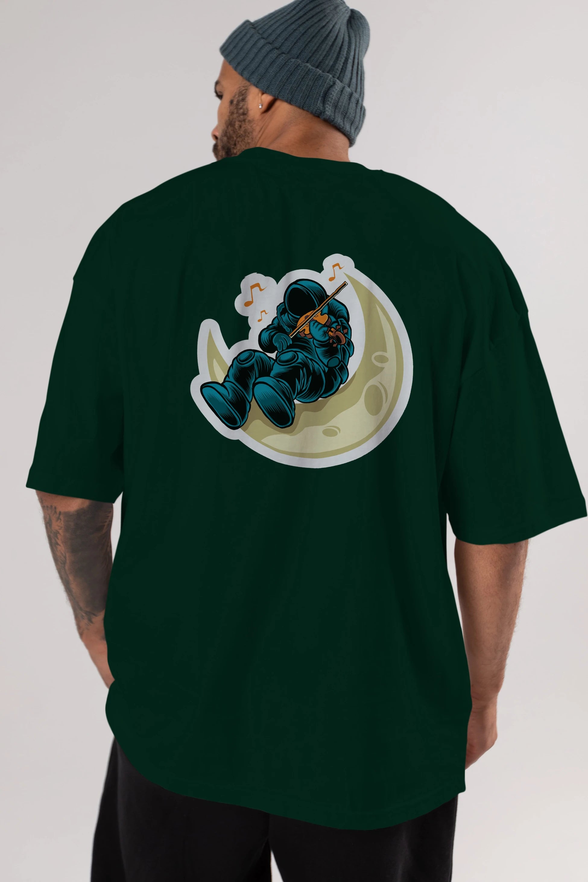 Playing Vionist in Space Sticker Arka Baskılı Oversize t-shirt Erkek Kadın Unisex