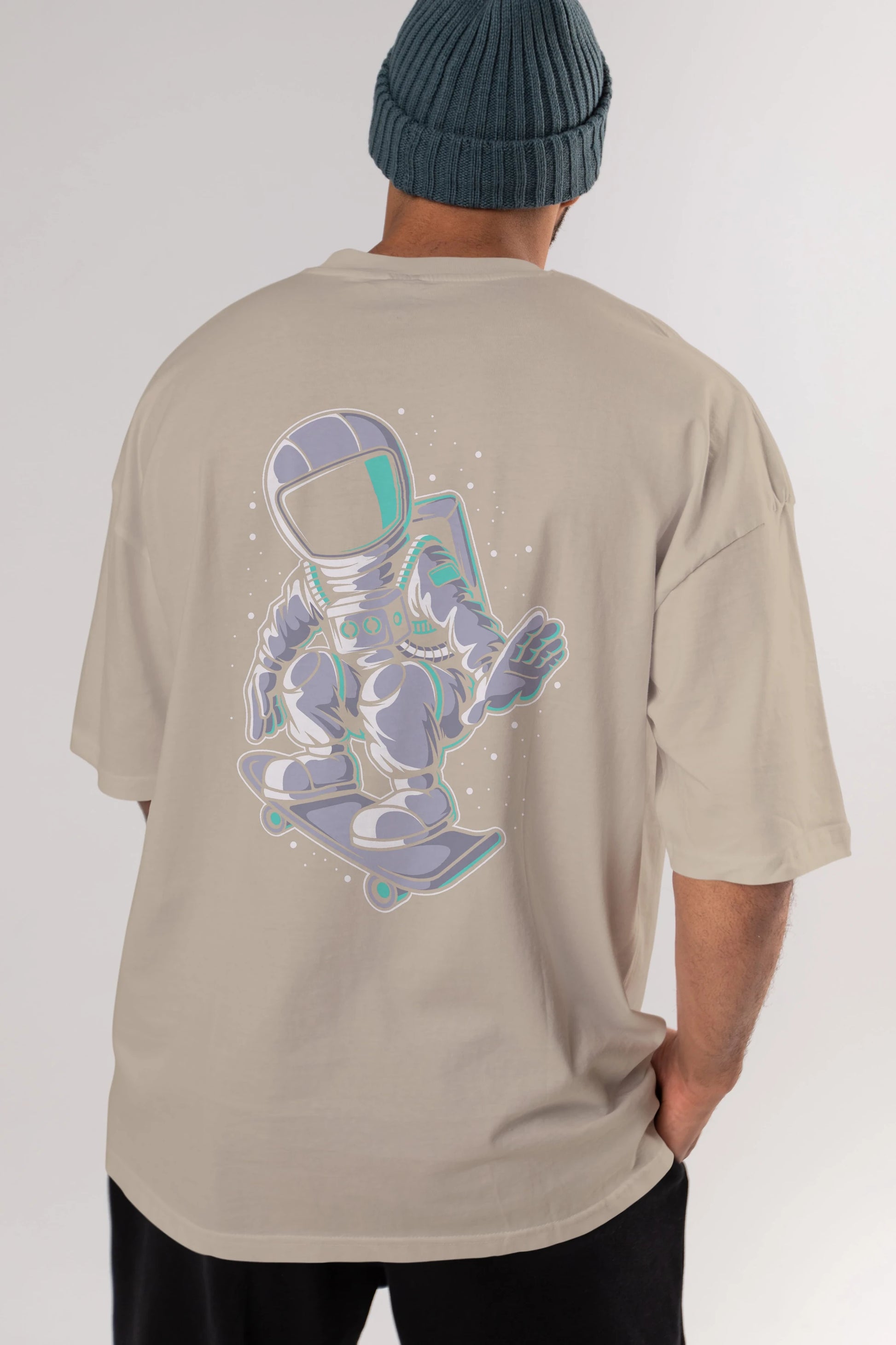 Astronaut Skater Arka Baskılı Oversize t-shirt Erkek Kadın Unisex