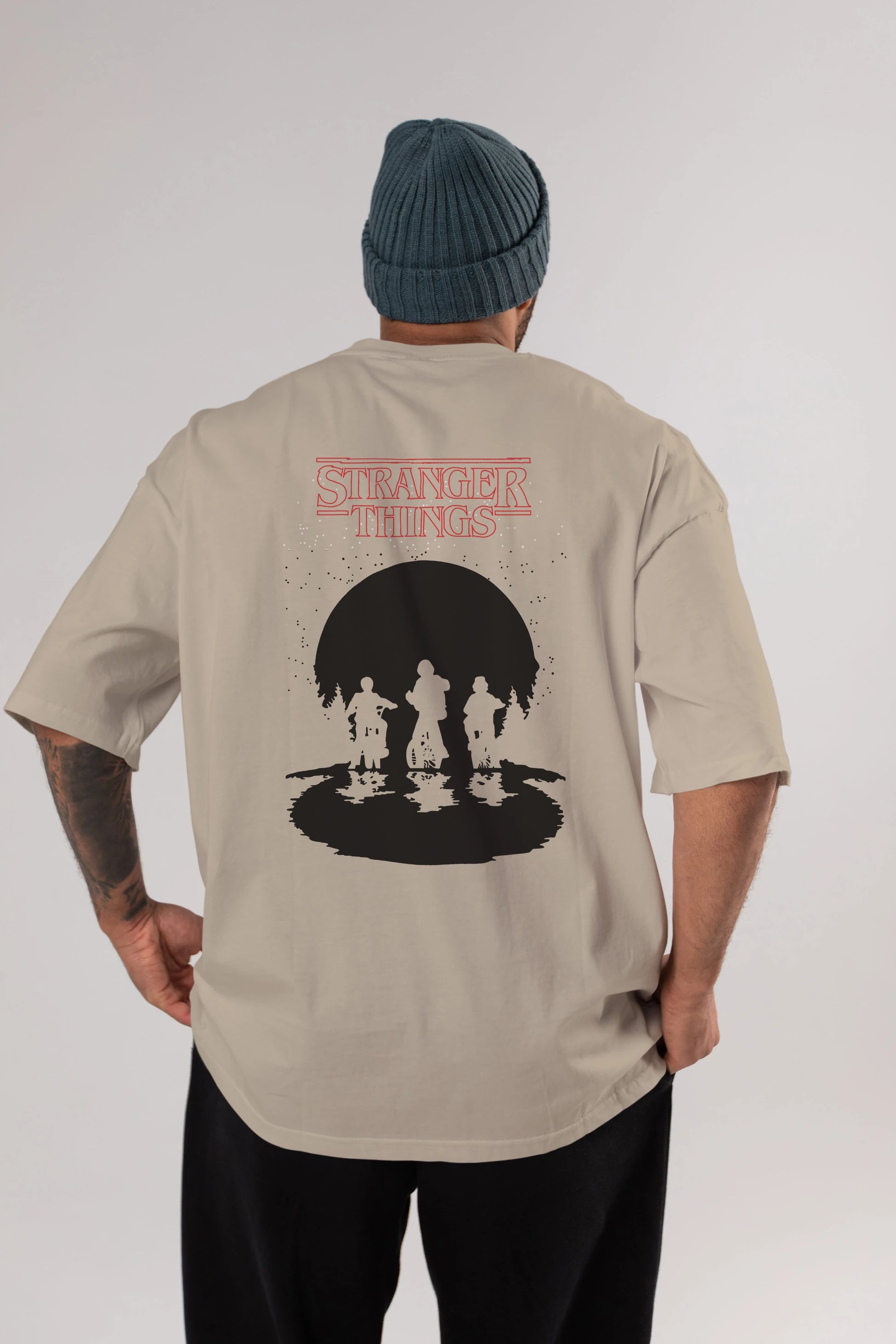 Stranger Things Arka Baskılı Oversize t-shirt Erkek Kadın Unisex %100 Pamuk Bisiklet Yaka tişort