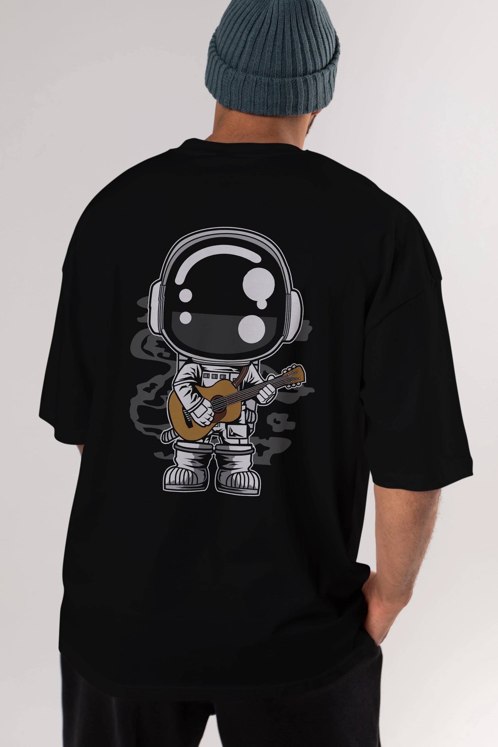 Astronaut Acoustic Guitar Arka Baskılı Oversize t-shirt Erkek Kadın Unisex