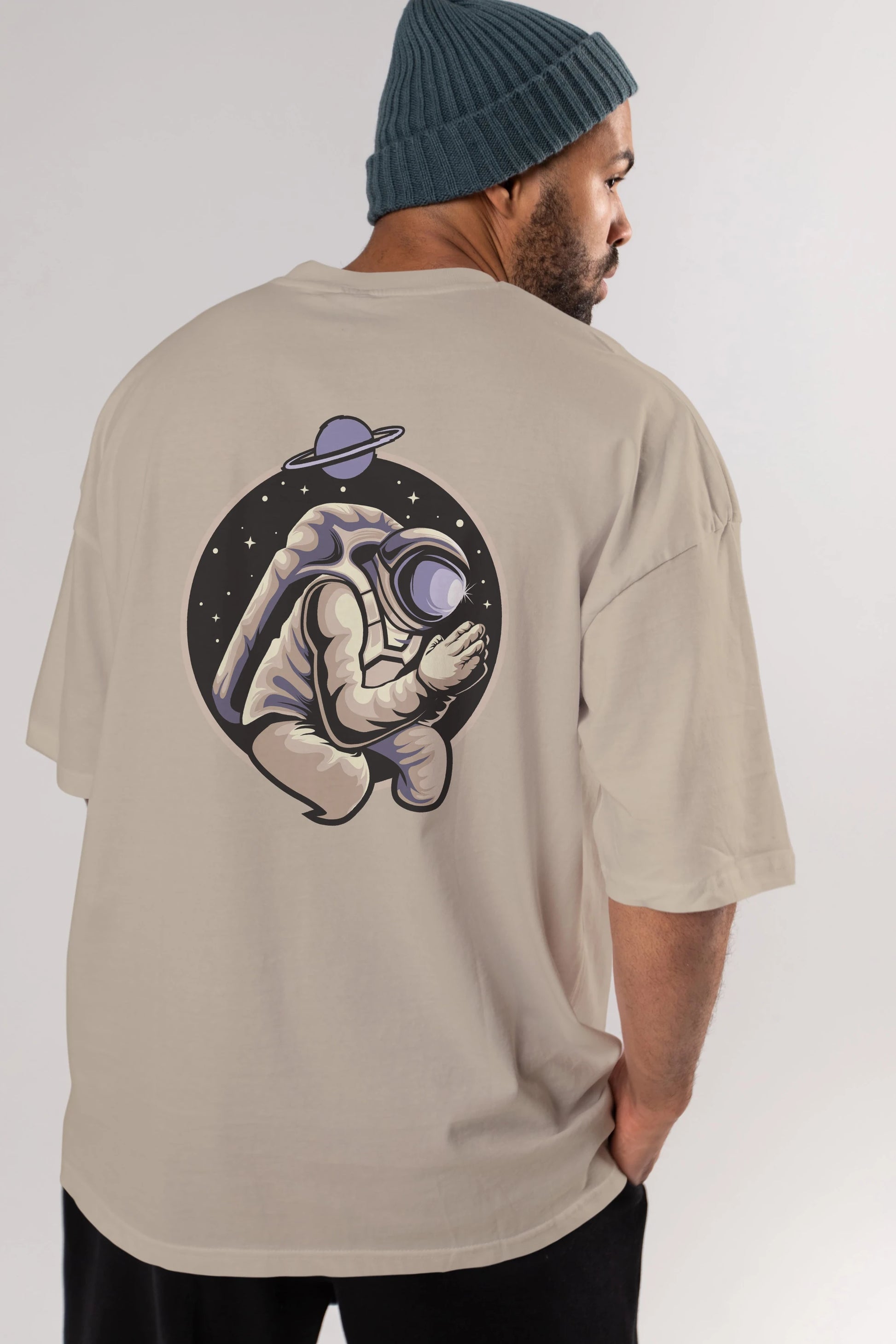 Astronaut Praying Arka Baskılı Oversize t-shirt Erkek Kadın Unisex
