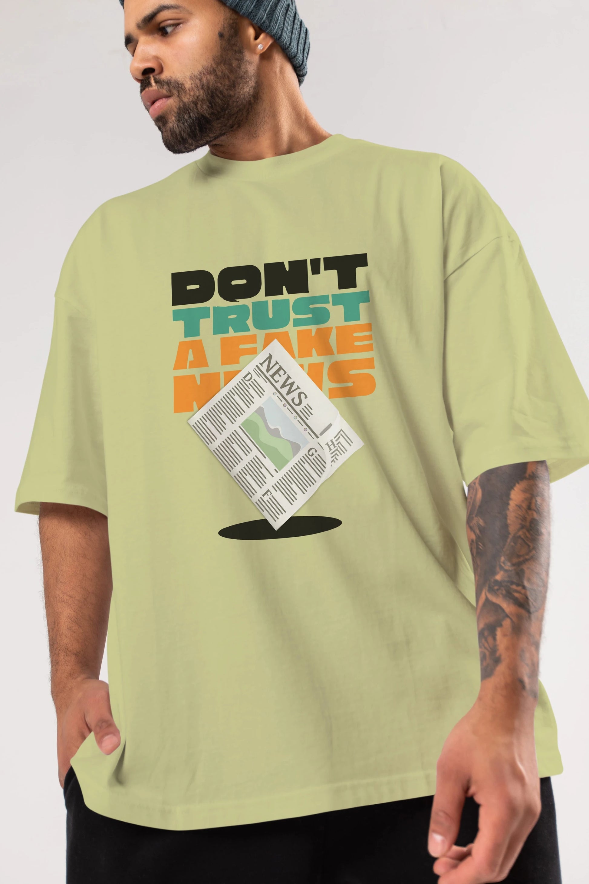 Dont Trust a Fake News Yazılı Ön Baskılı Oversize t-shirt Erkek Kadın Unisex
