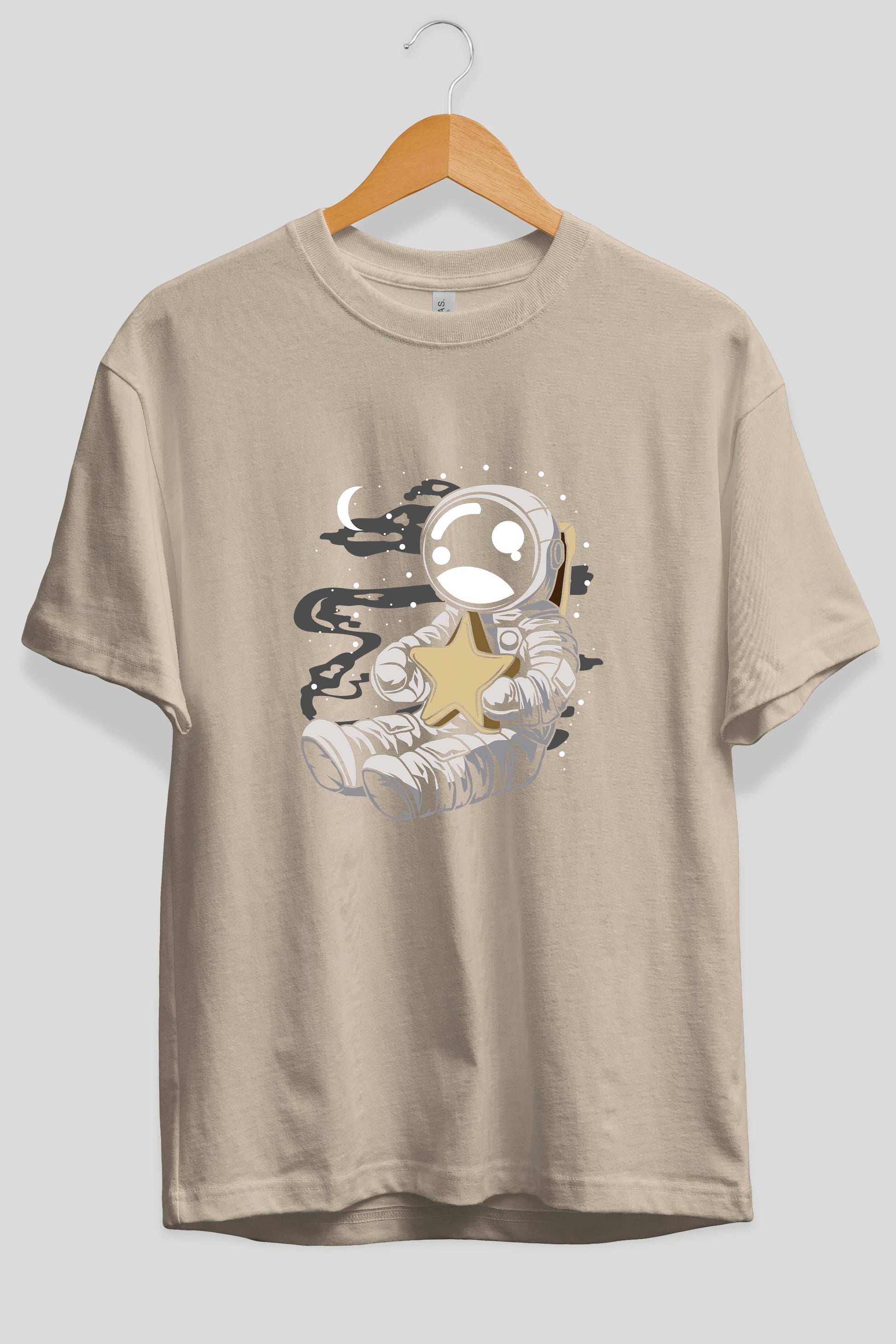 Astronaut Holding The Star Ön Baskılı Oversize t-shirt Erkek Kadın Unisex