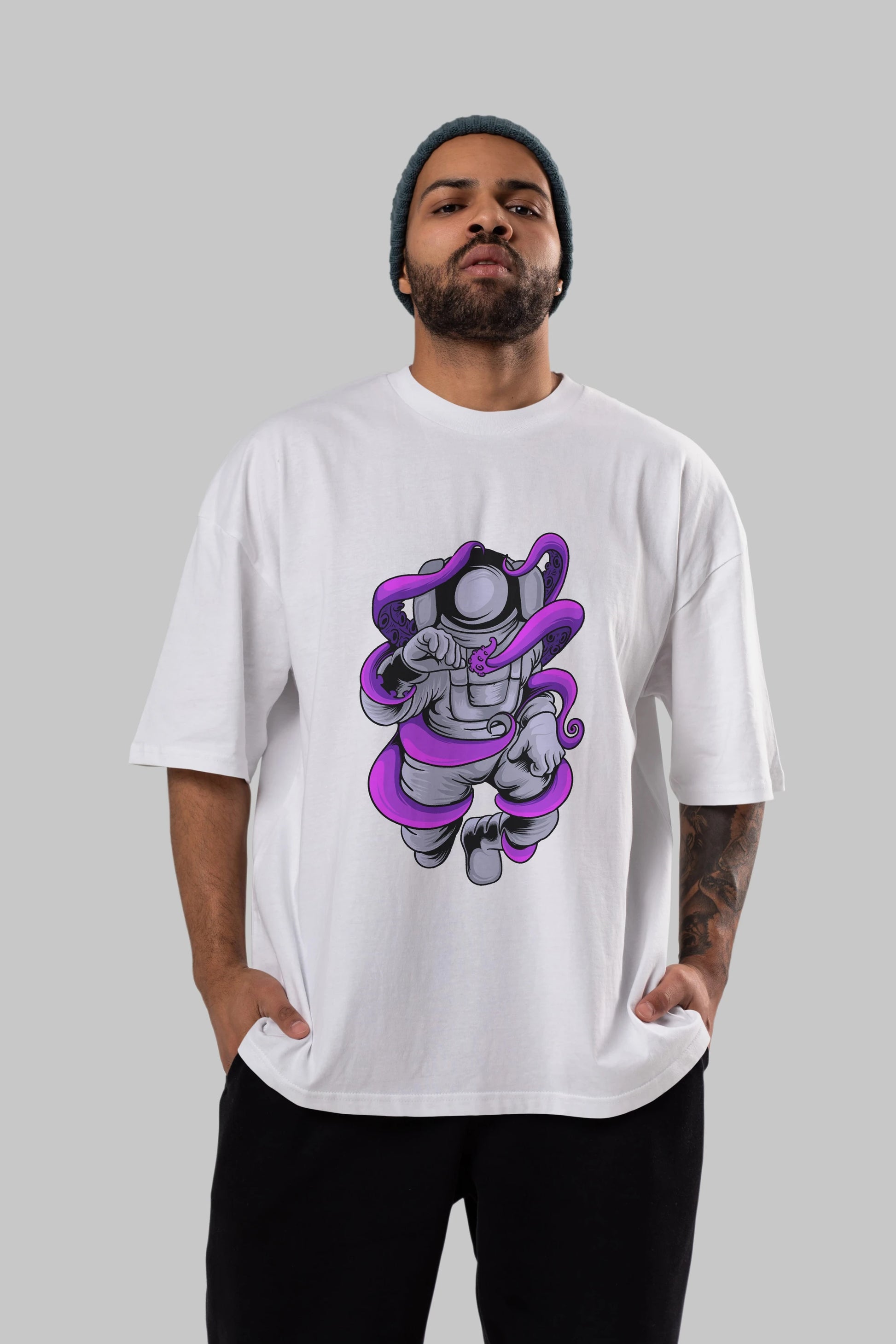 Astronaut fighting octopus Ön Baskılı Oversize t-shirt Erkek Kadın Unisex