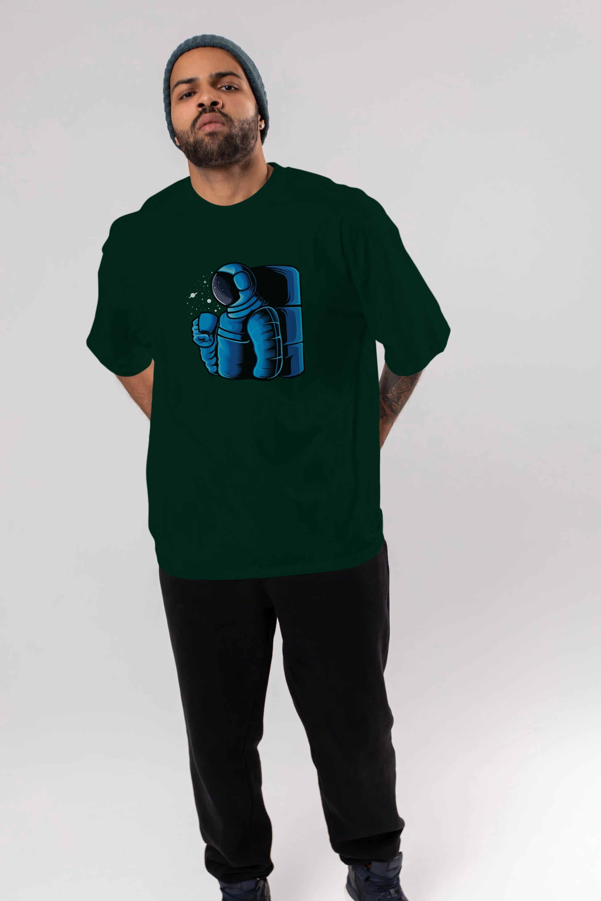 Drinking coffee in space Ön Baskılı Oversize t-shirt Erkek Kadın Unisex