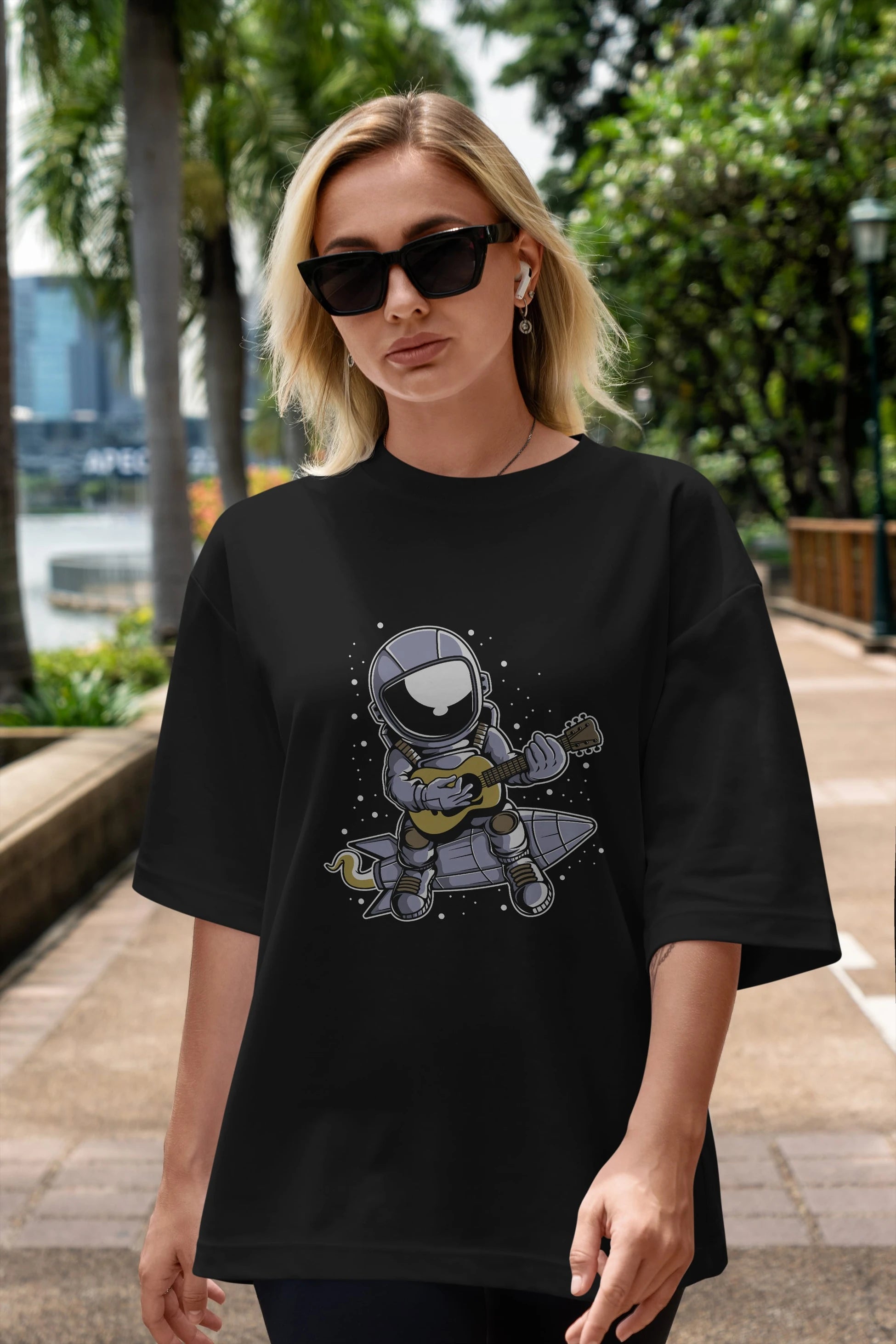 Astronaut Guitar (2) Ön Baskılı Oversize t-shirt Erkek Kadın Unisex