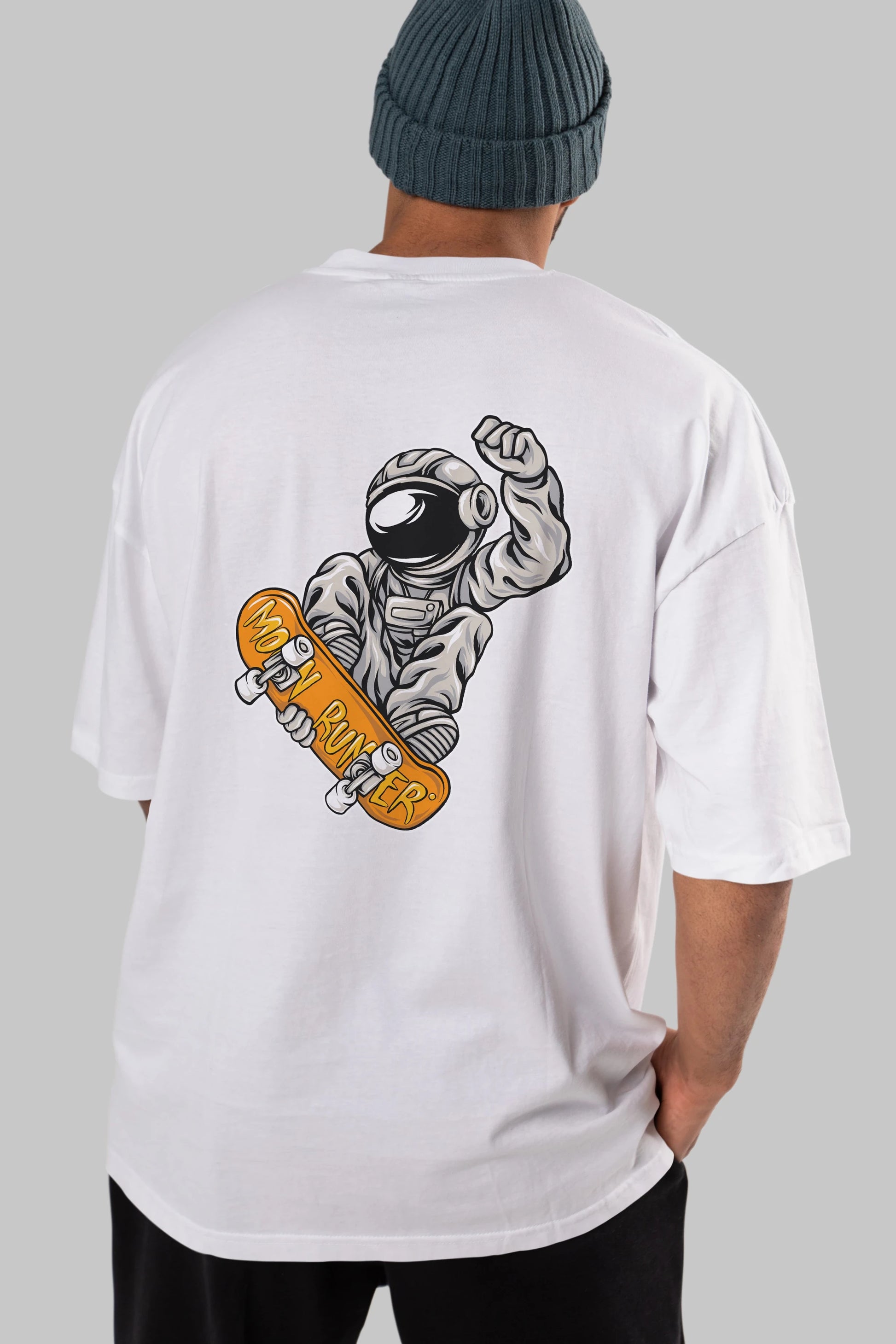 Moon Runner Arka Baskılı Oversize t-shirt Erkek Kadın Unisex