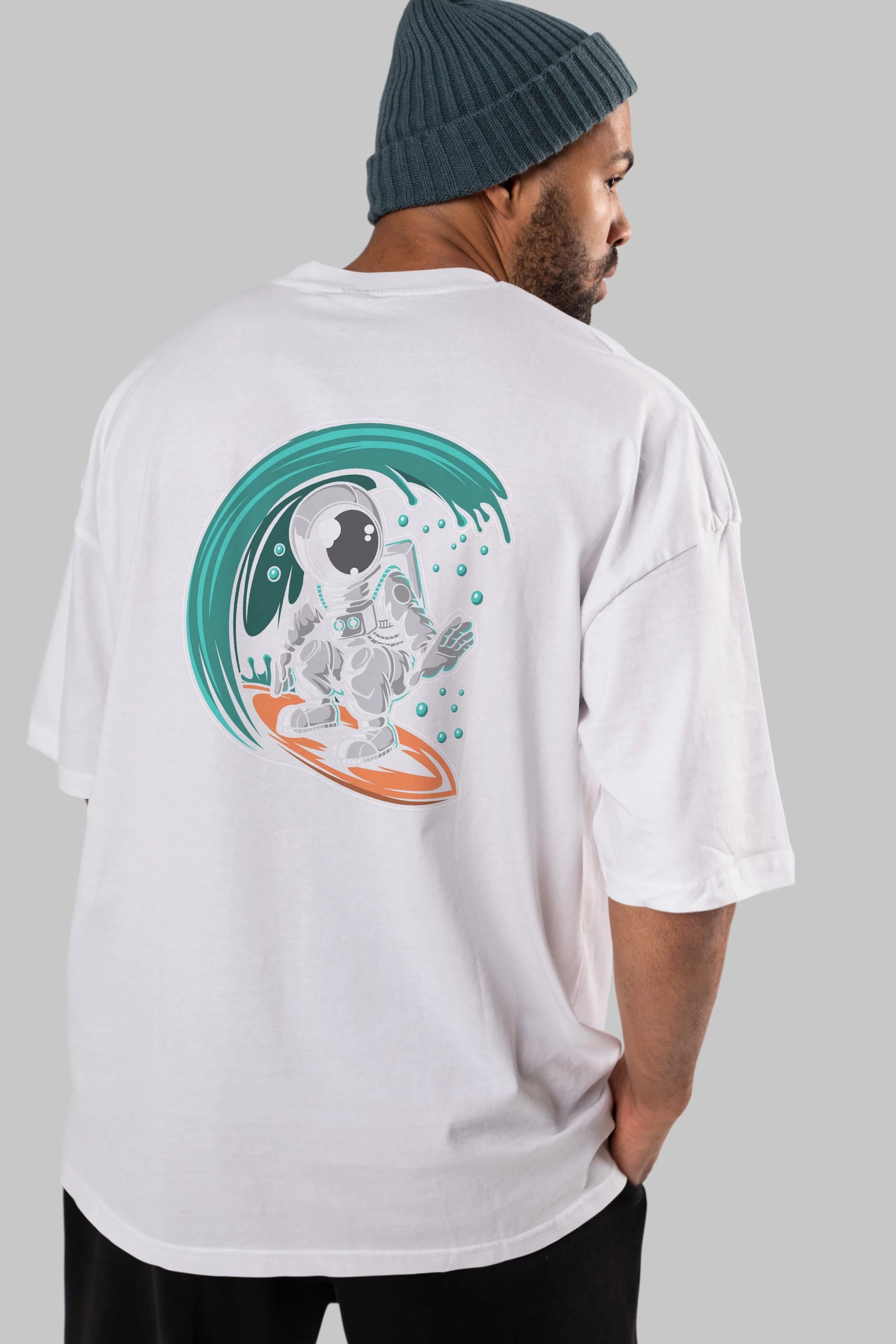 Astronaut Surfing Arka Baskılı Oversize t-shirt Erkek Kadın Unisex