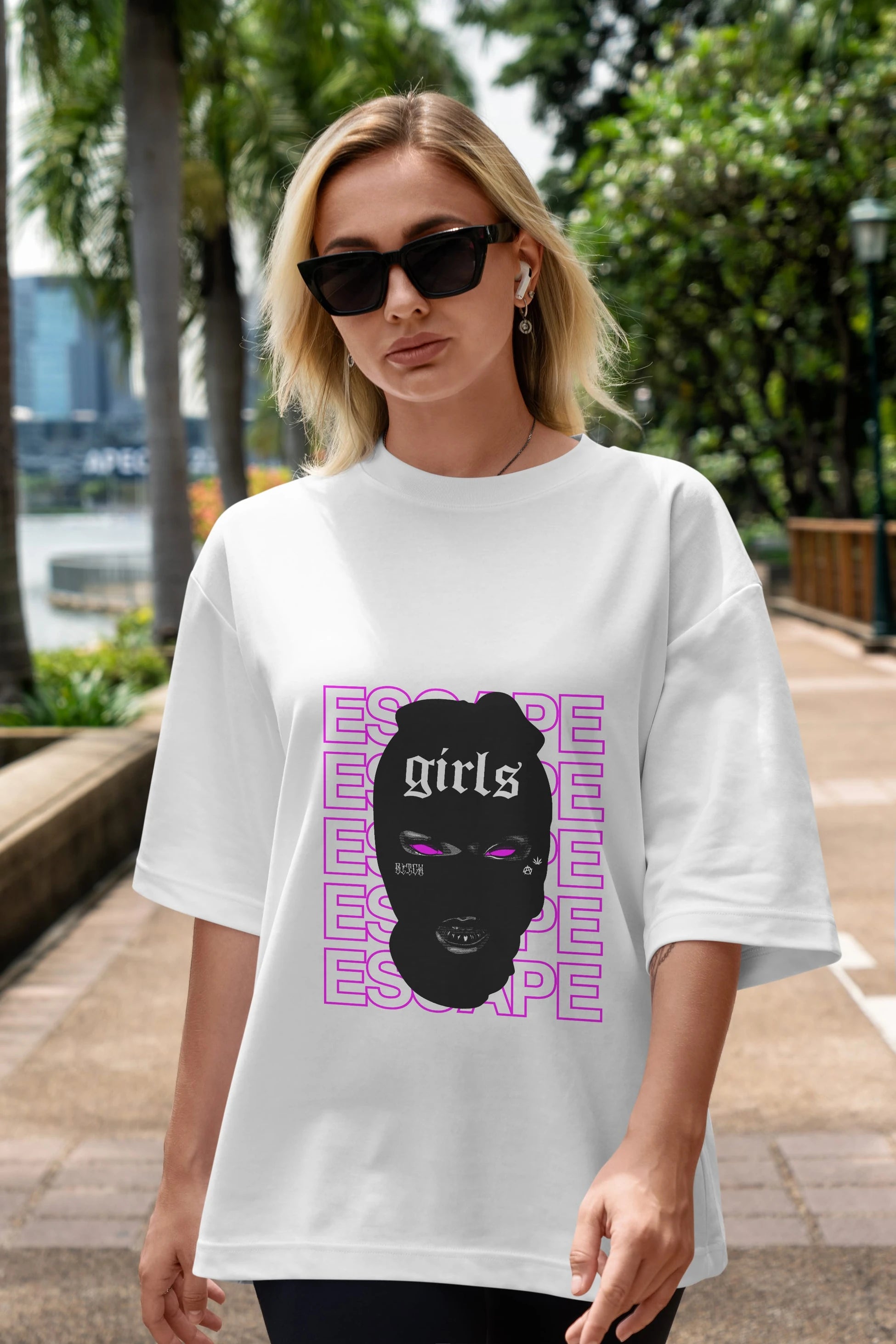 Escape Girl Ön Baskılı Oversize t-shirt Erkek Kadın Unisex