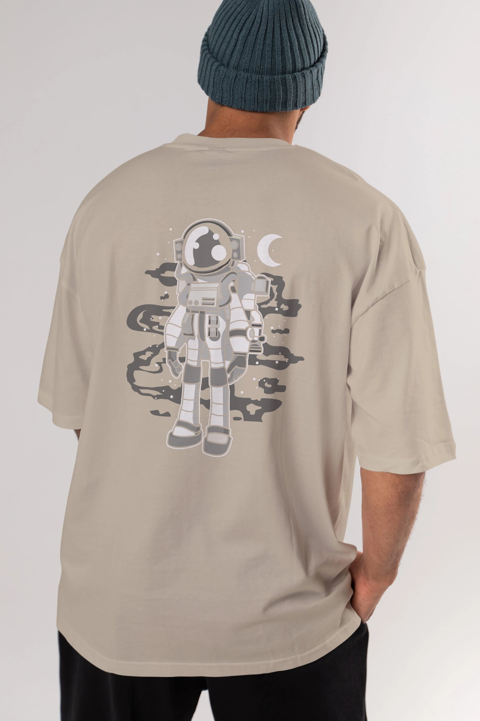 Astronaut Stand Arka Baskılı Oversize t-shirt Erkek Kadın Unisex