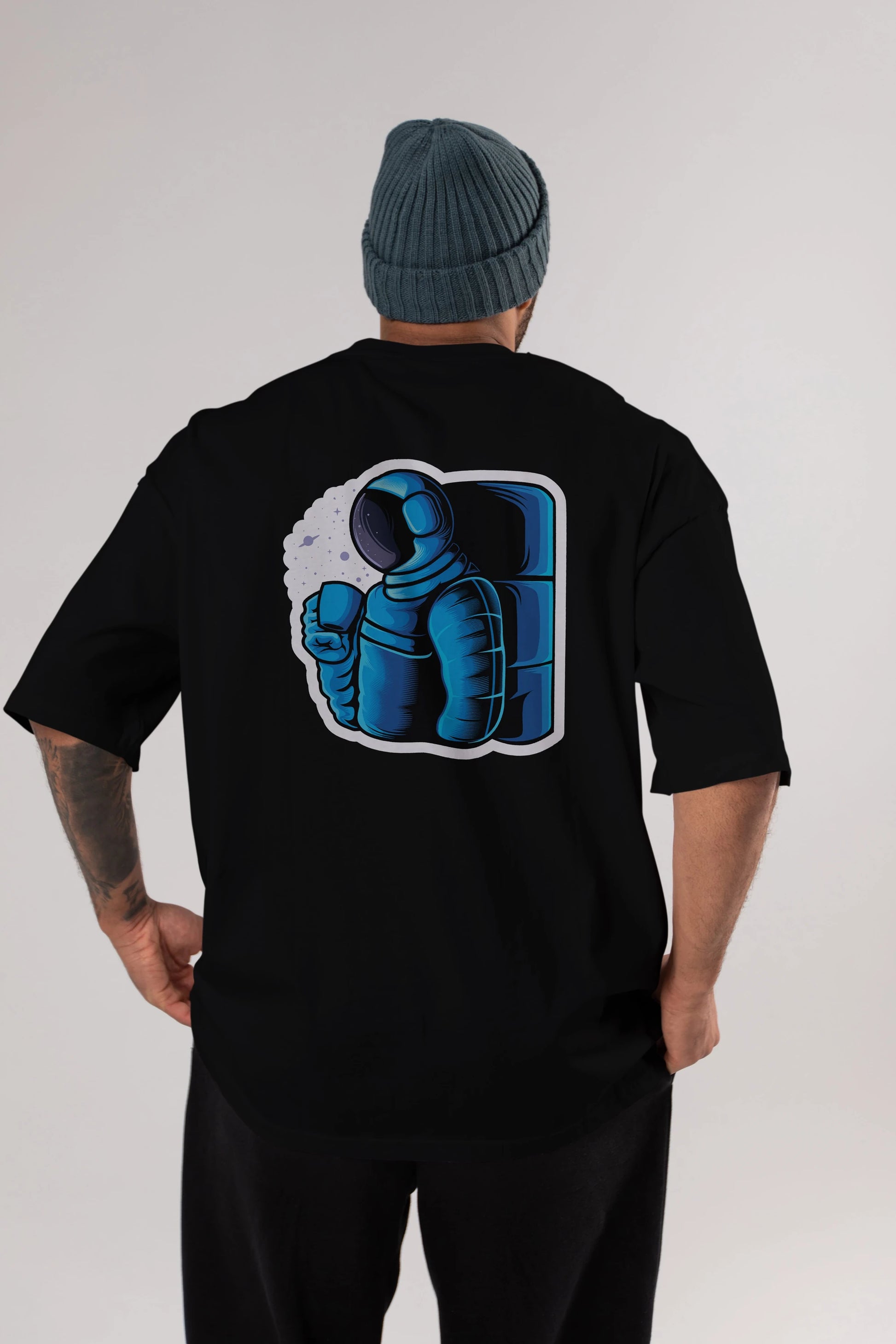 Drinking coffee in space sticker Arka Baskılı Oversize t-shirt Erkek Kadın Unisex