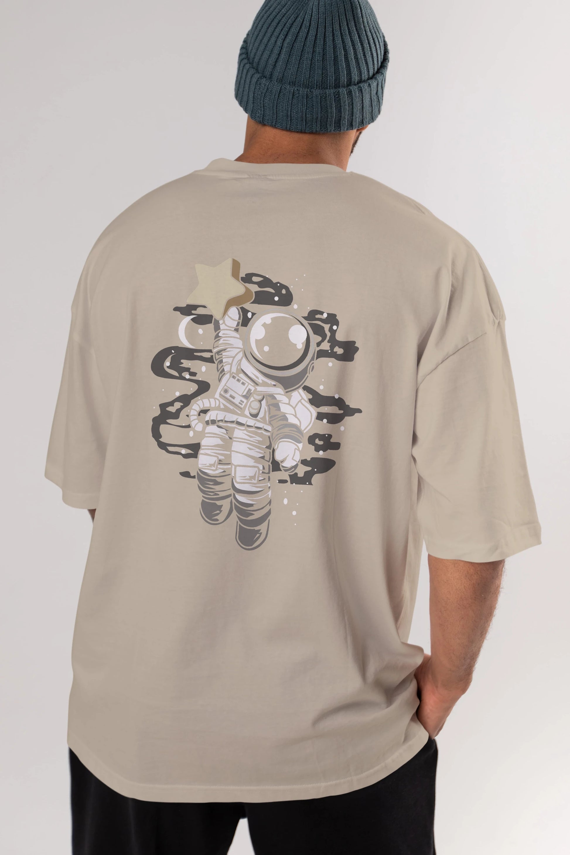 Astronaut Reach The Star Arka Baskılı Oversize t-shirt Erkek Kadın Unisex