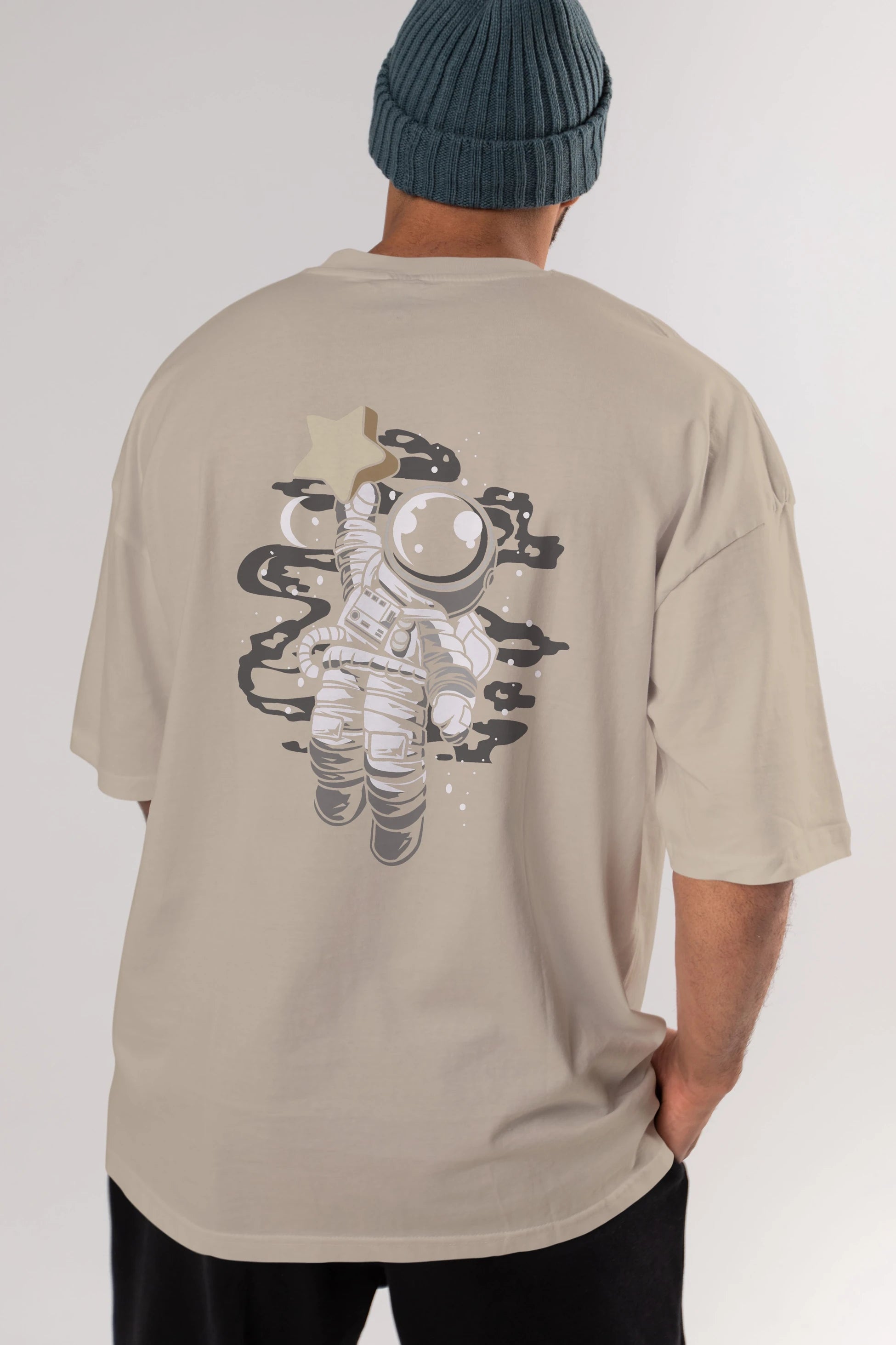 Astronaut Reach The Star Arka Baskılı Oversize t-shirt Erkek Kadın Unisex