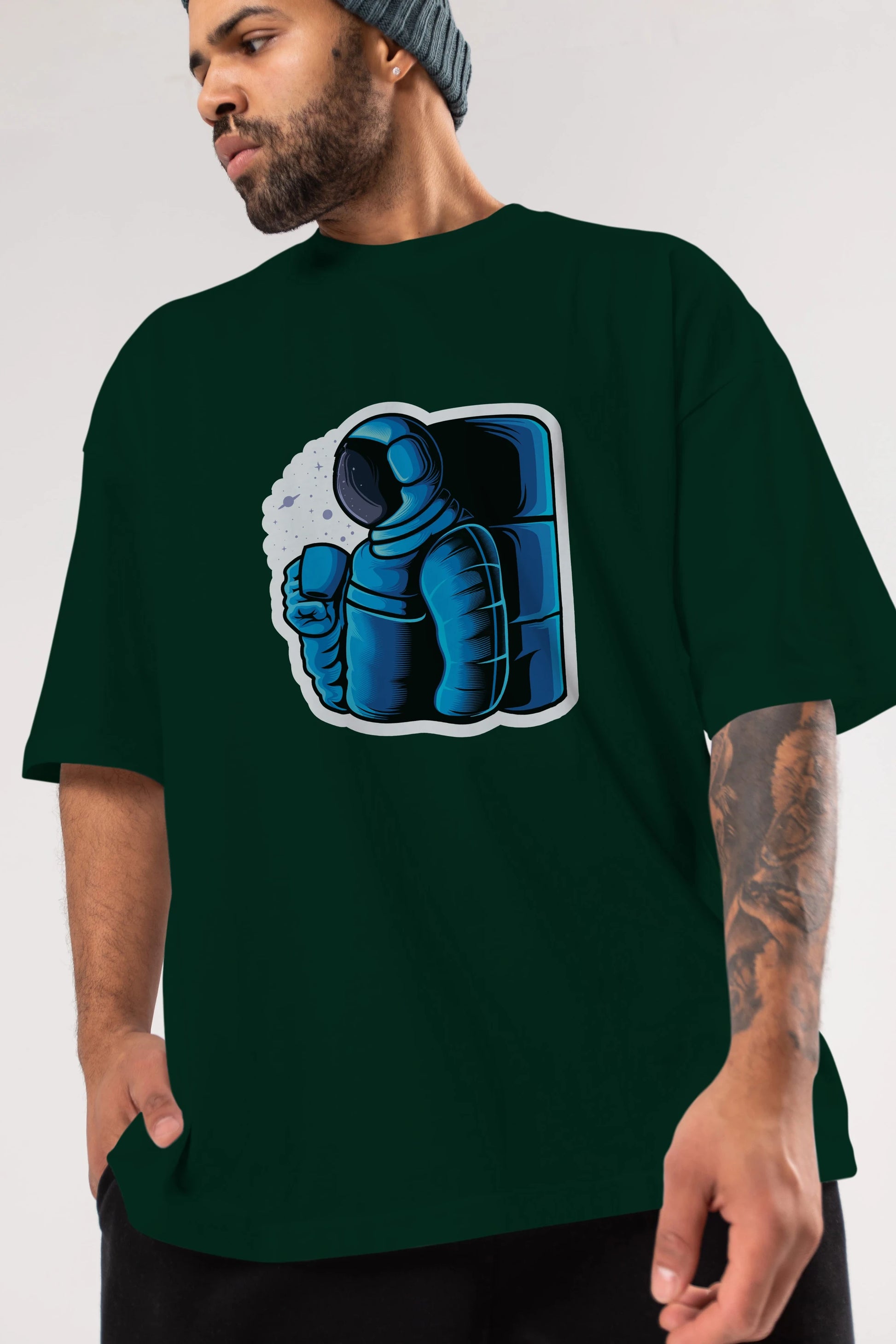 Drinking coffee in space sticker Ön Baskılı Oversize t-shirt Erkek Kadın Unisex